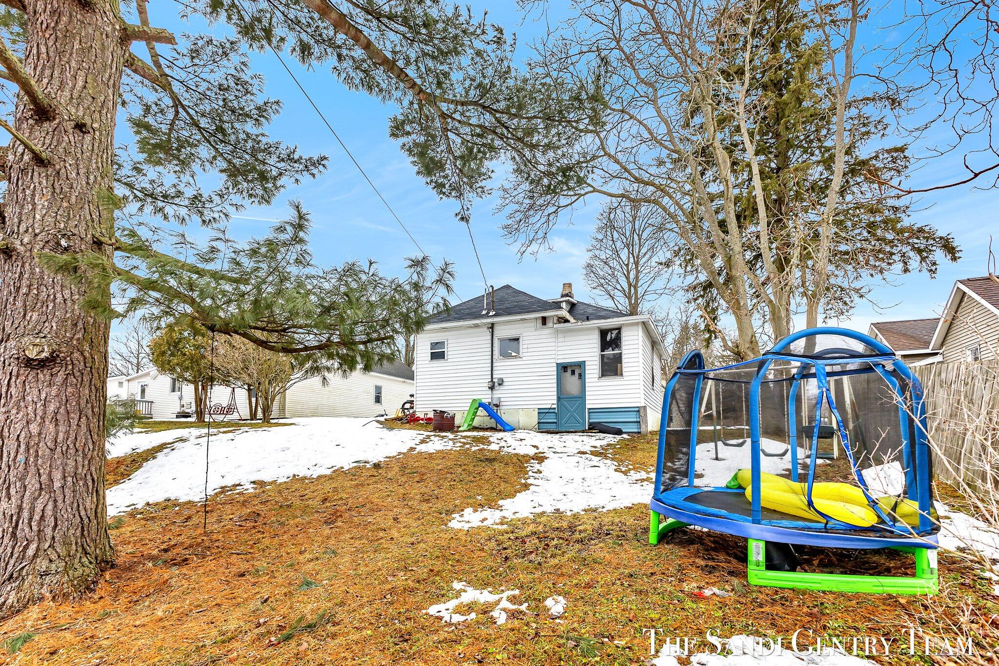 8898 Stebbins Street