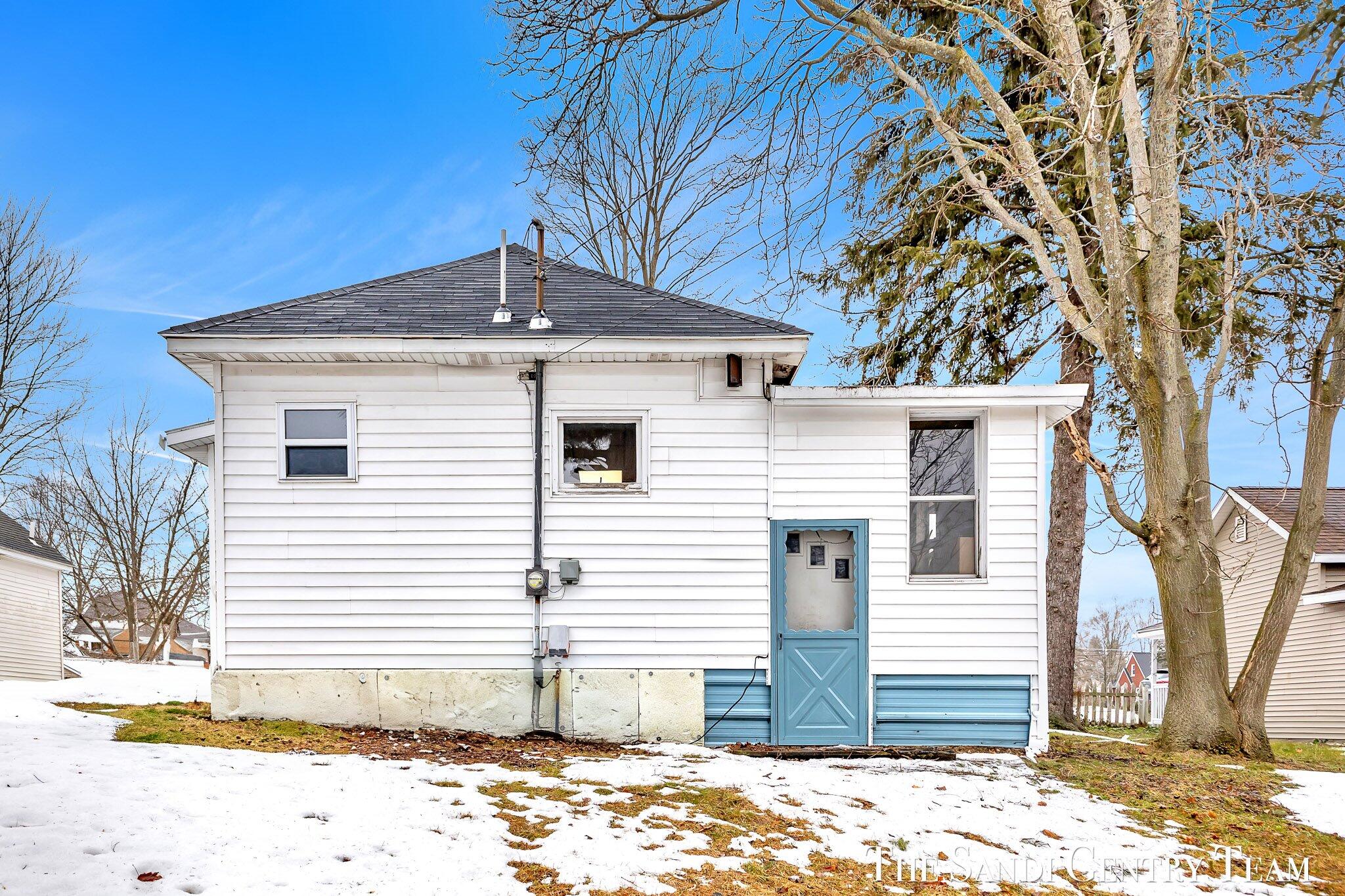 8898 Stebbins Street