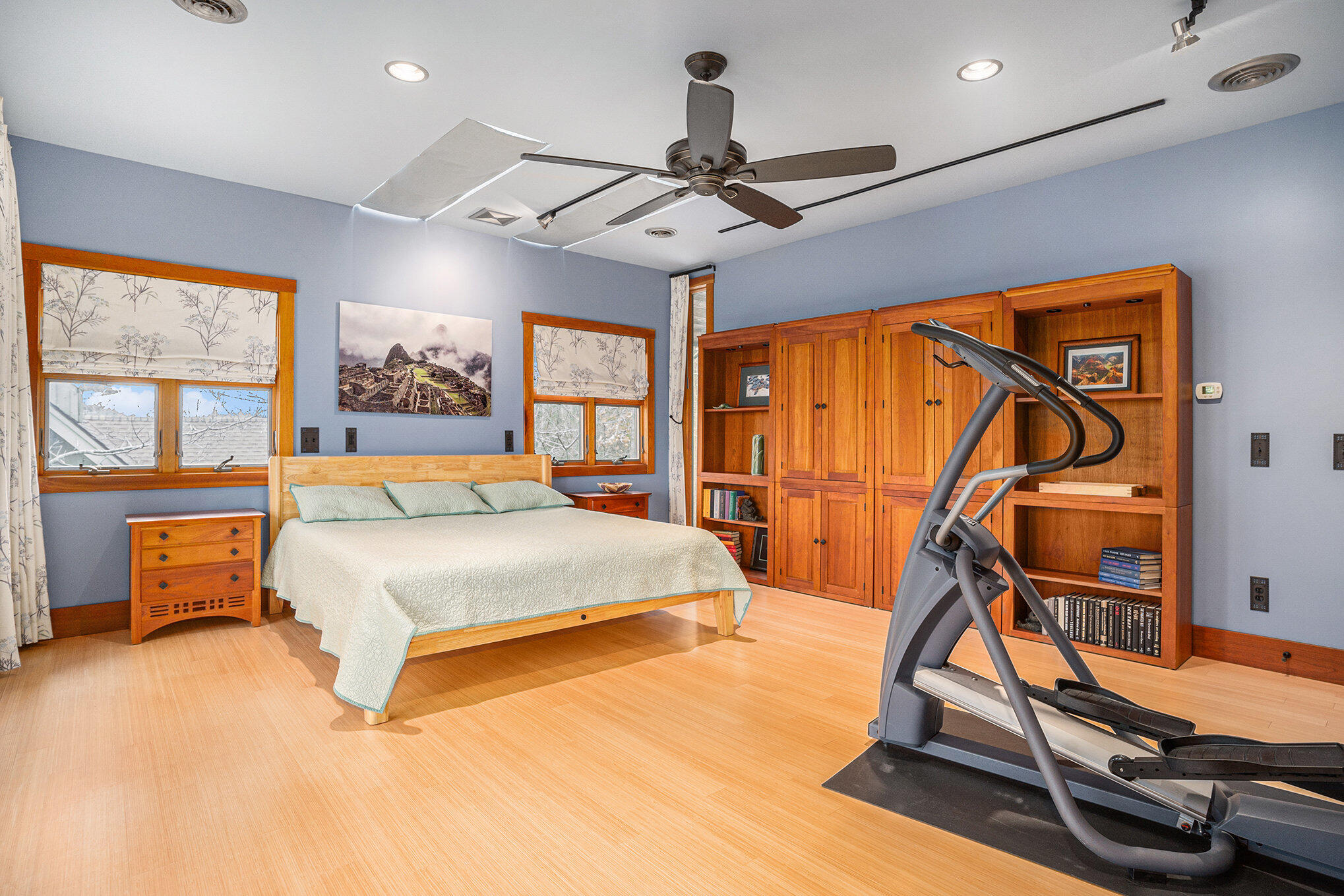 6993 S Lakeshore Drive