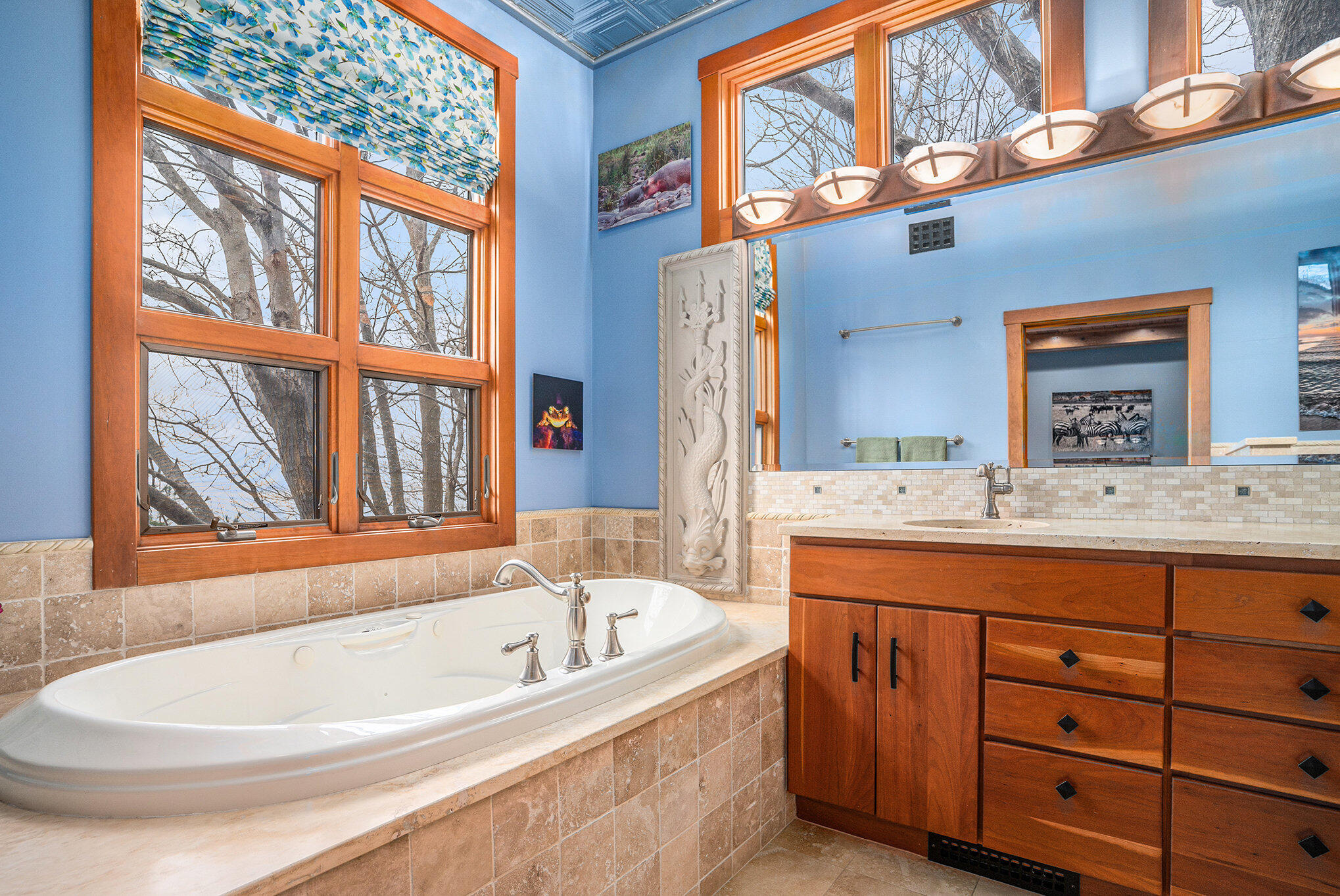 6993 S Lakeshore Drive