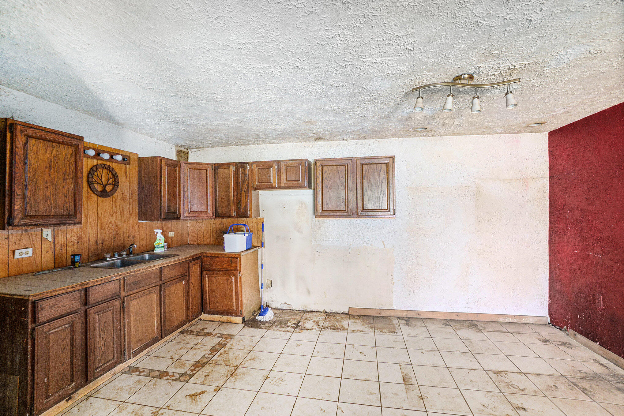 425 N Brucker Avenue