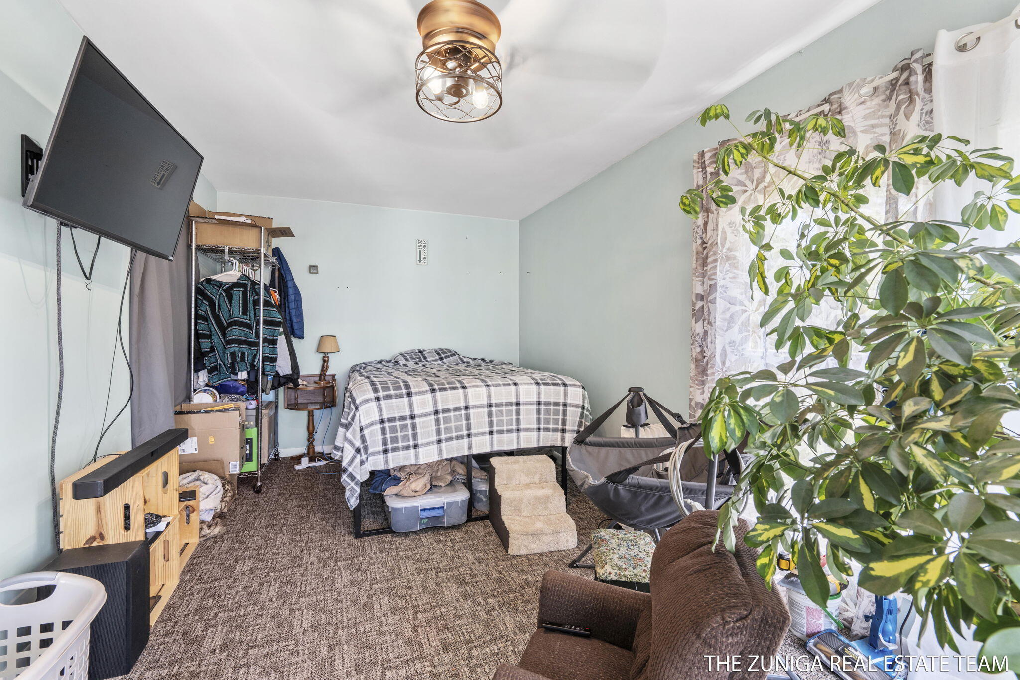 1087 Shore Walk Lane