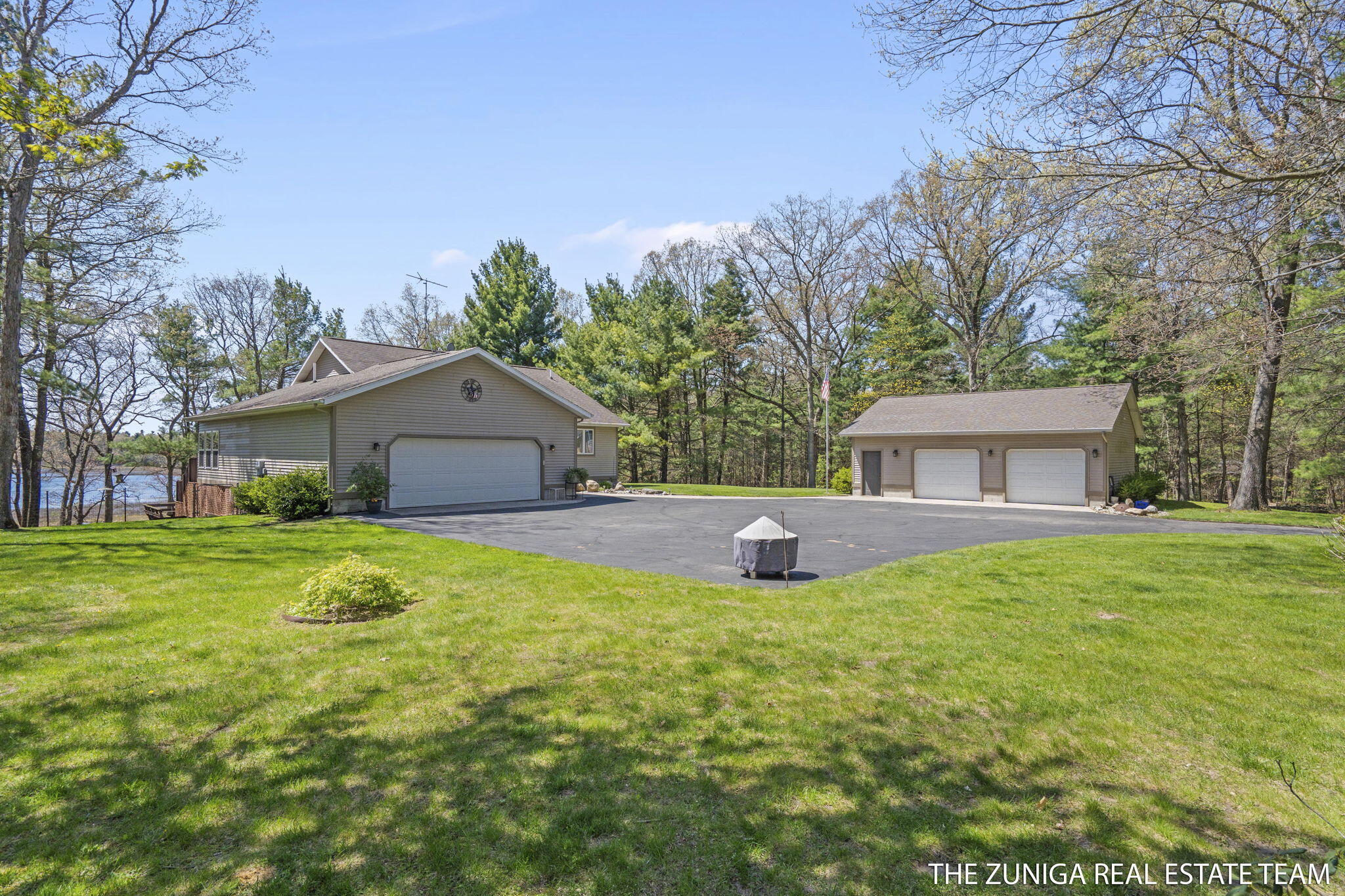 1087 Shore Walk Lane