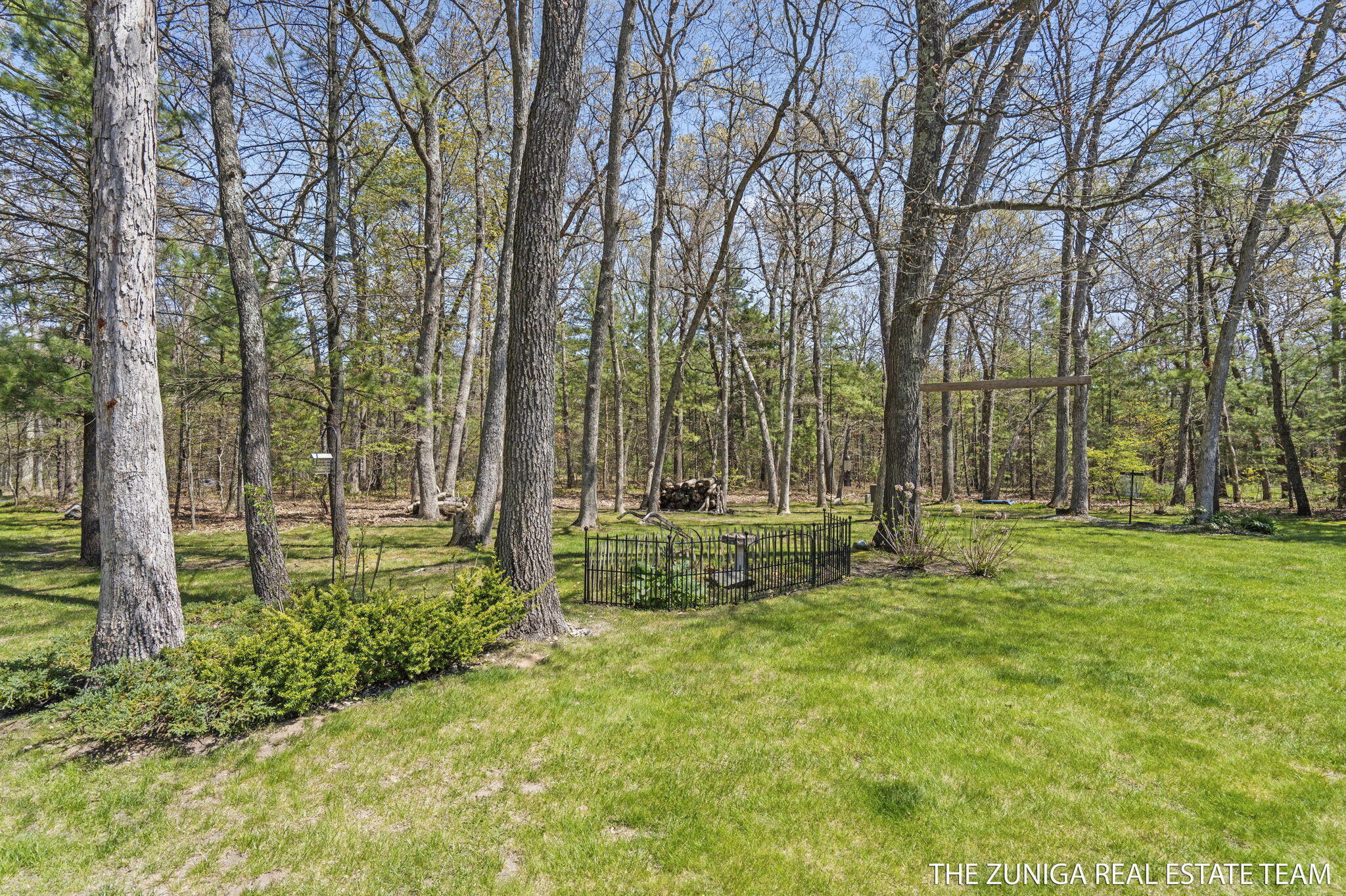 1087 Shore Walk Lane