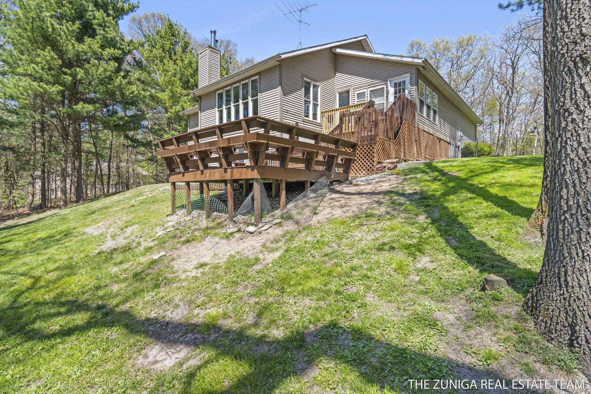 1087 Shore Walk Lane