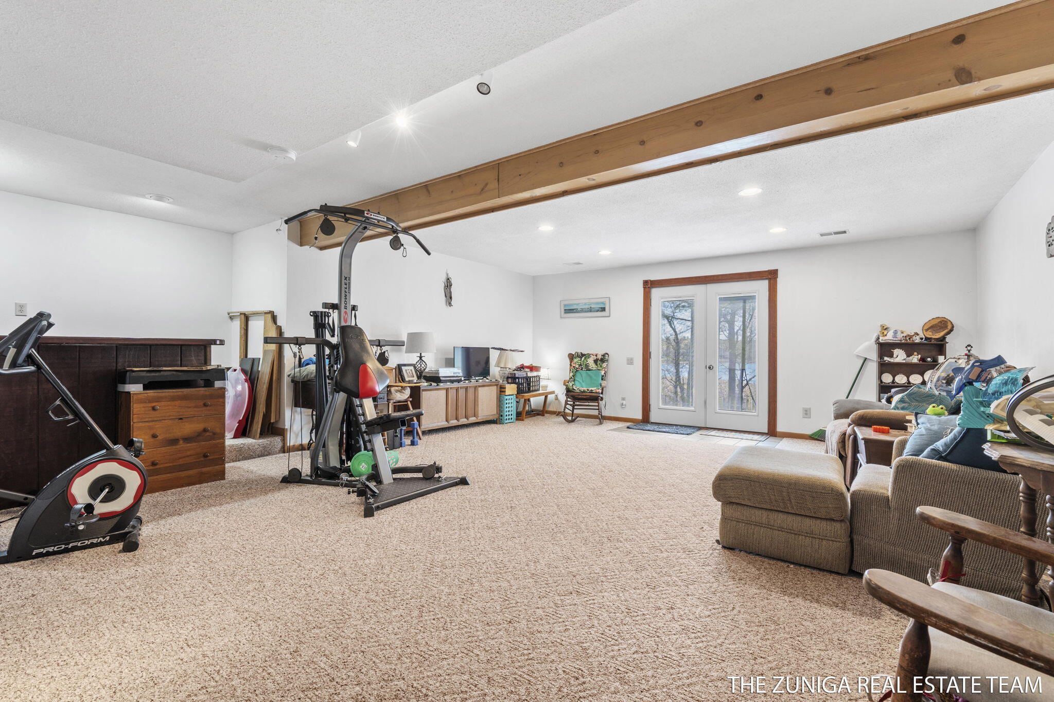 1087 Shore Walk Lane