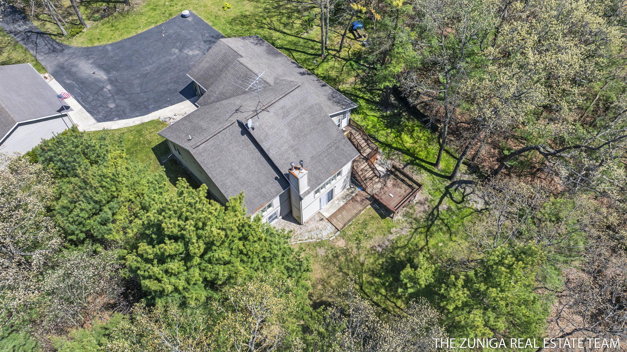 1087 Shore Walk Lane