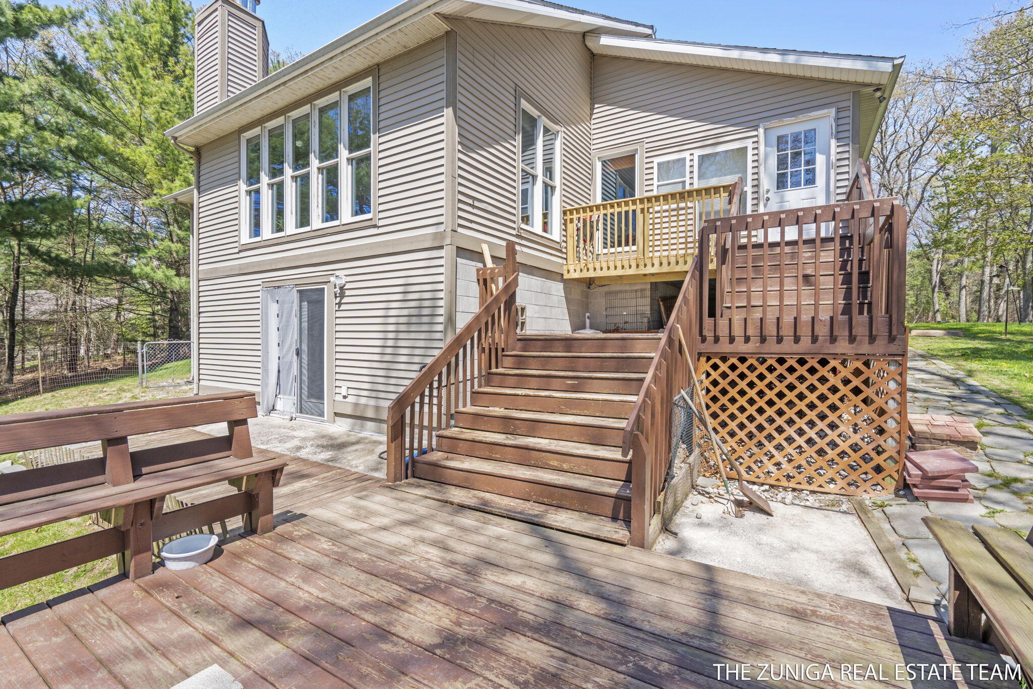 1087 Shore Walk Lane