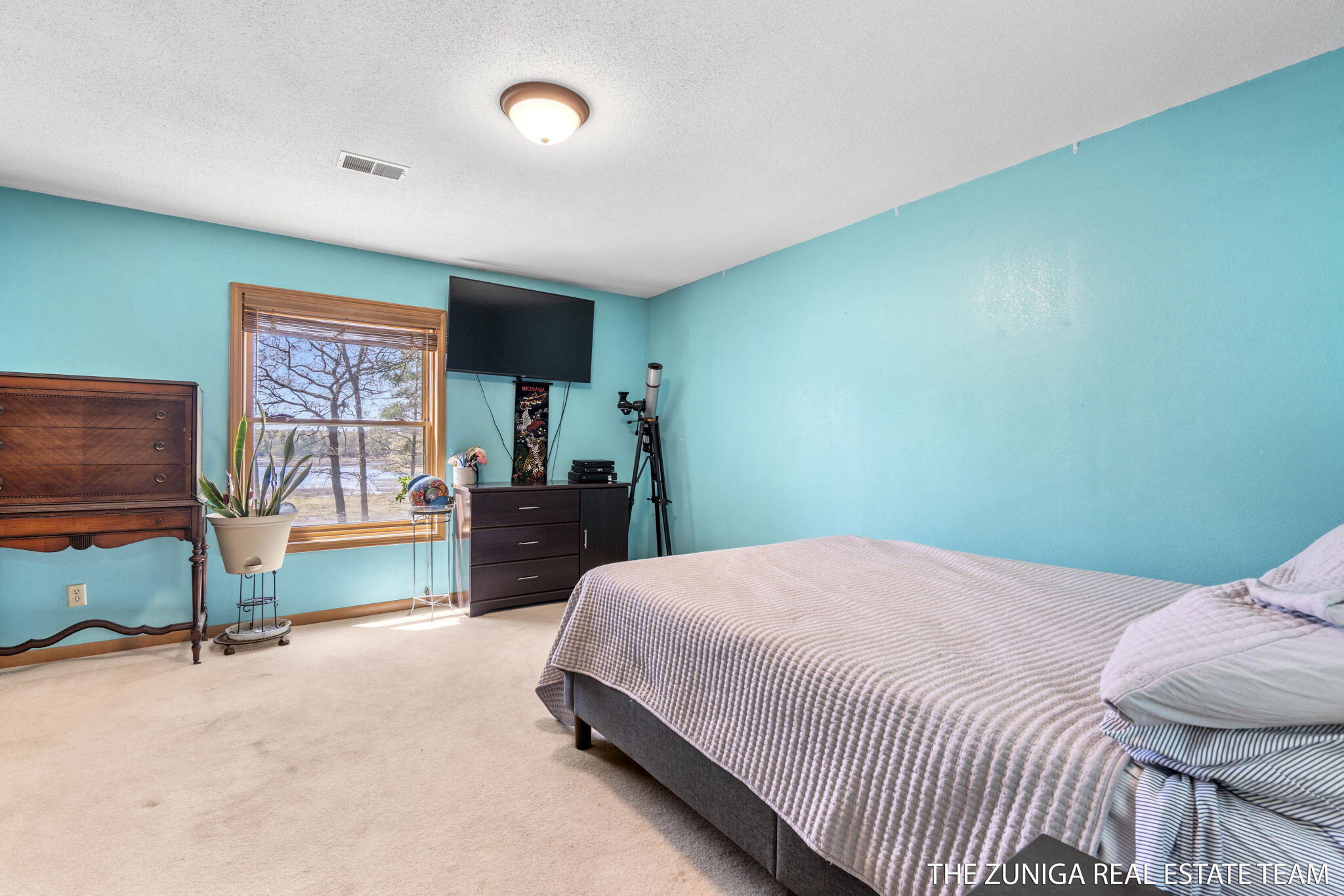 1087 Shore Walk Lane