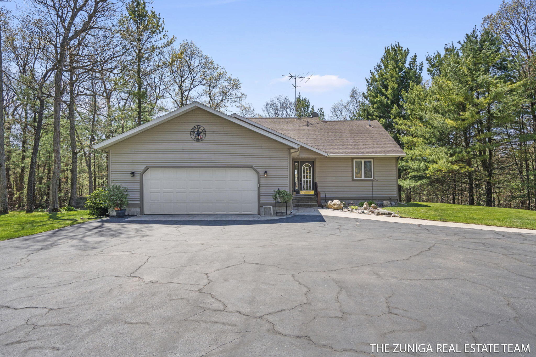 1087 Shore Walk Lane