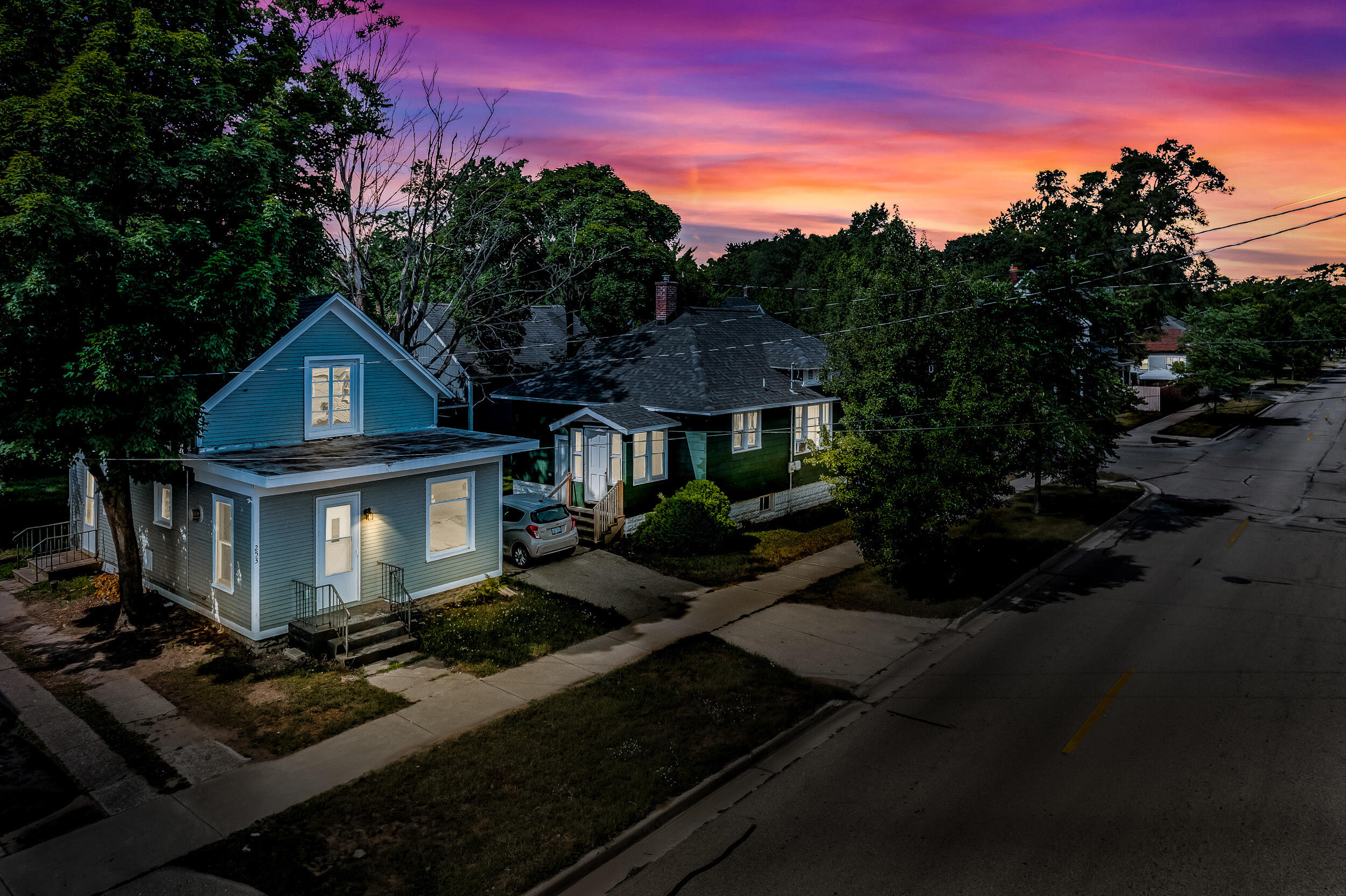 253 W Southern Avenue