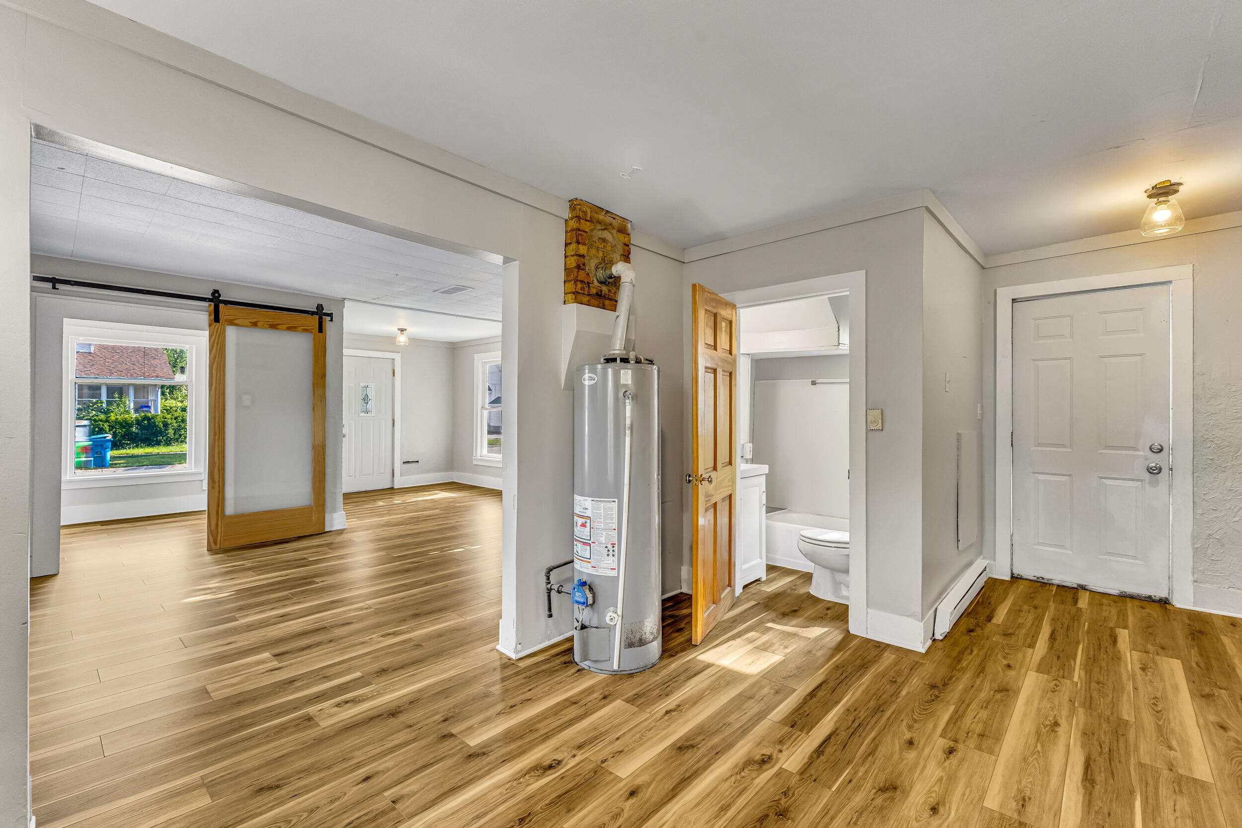 253 W Southern Avenue