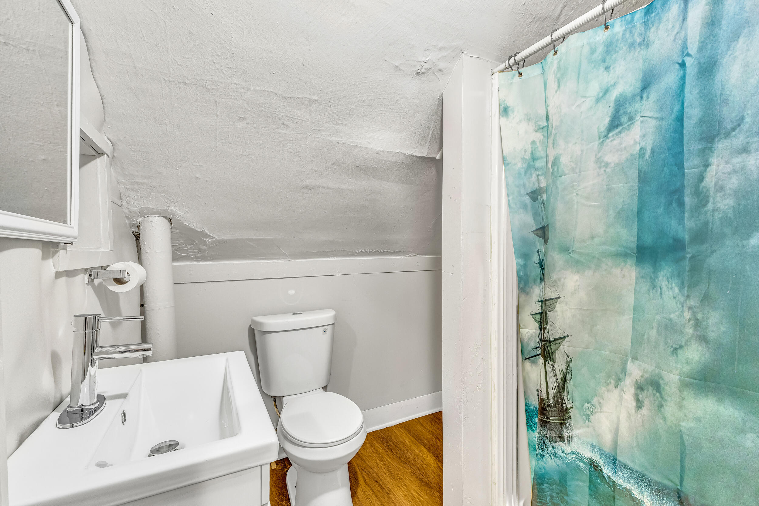 253 W Southern Avenue