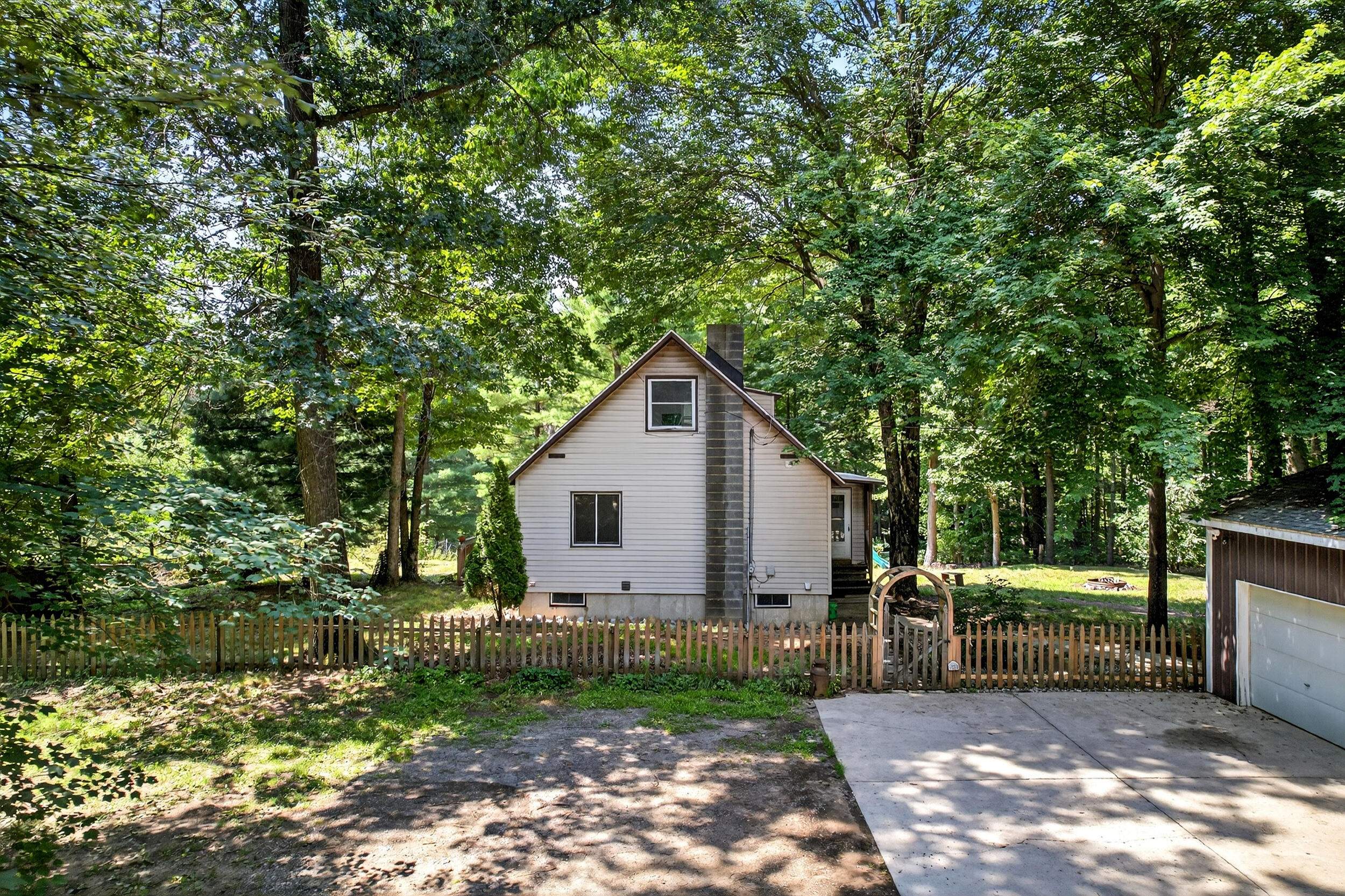 3933 S Centerline Road