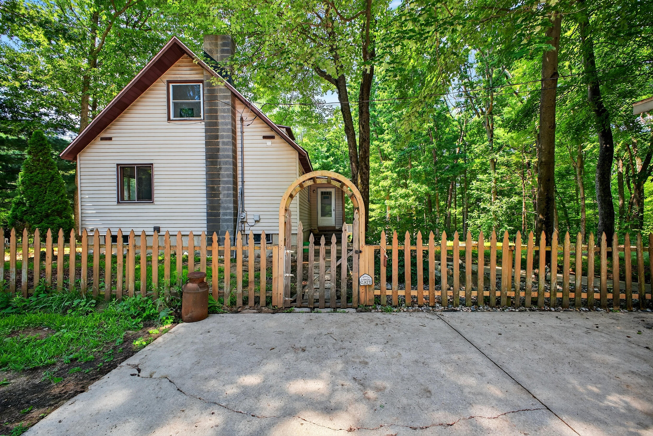 3933 S Centerline Road