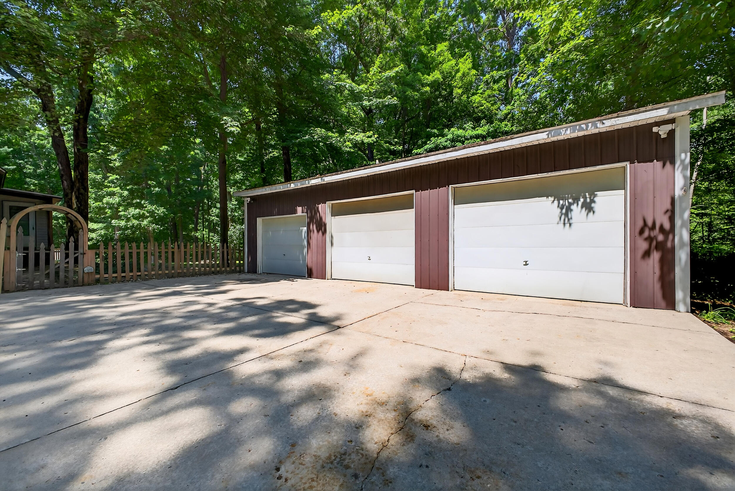 3933 S Centerline Road