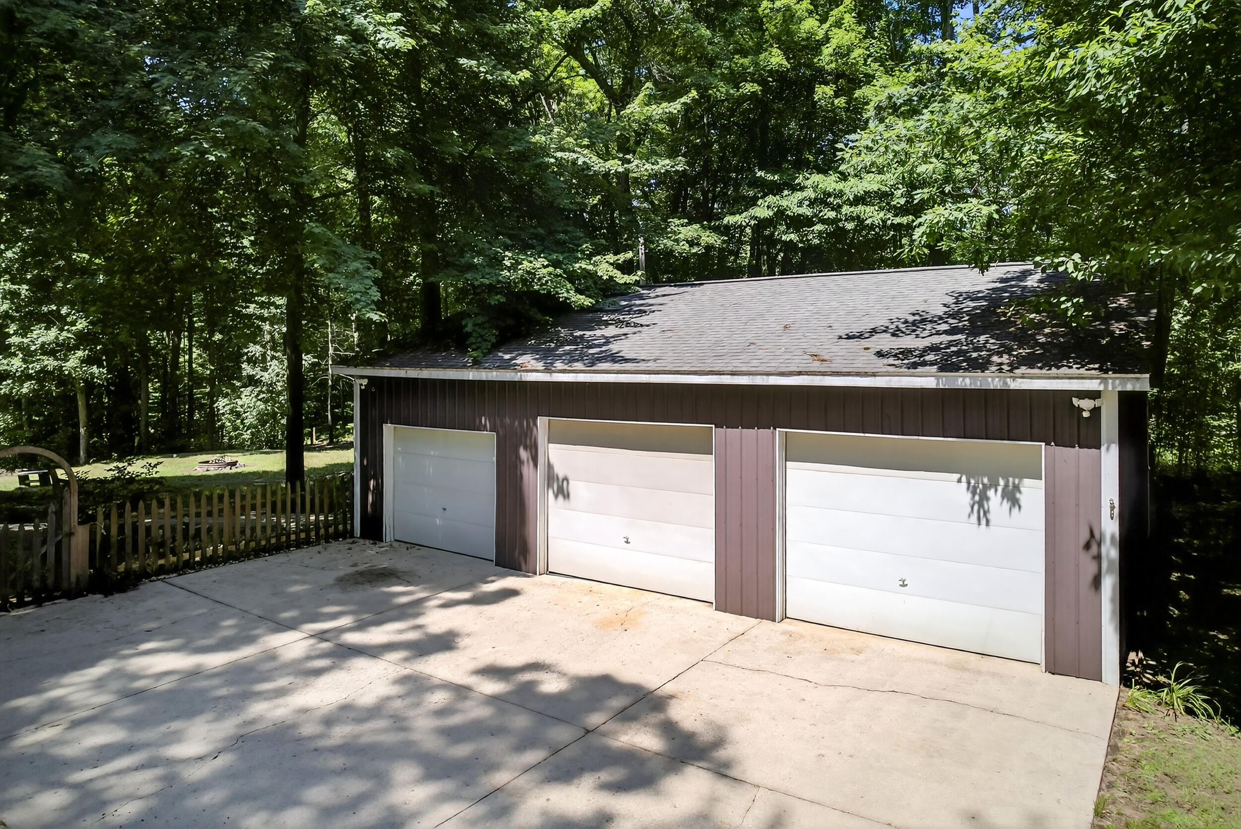 3933 S Centerline Road