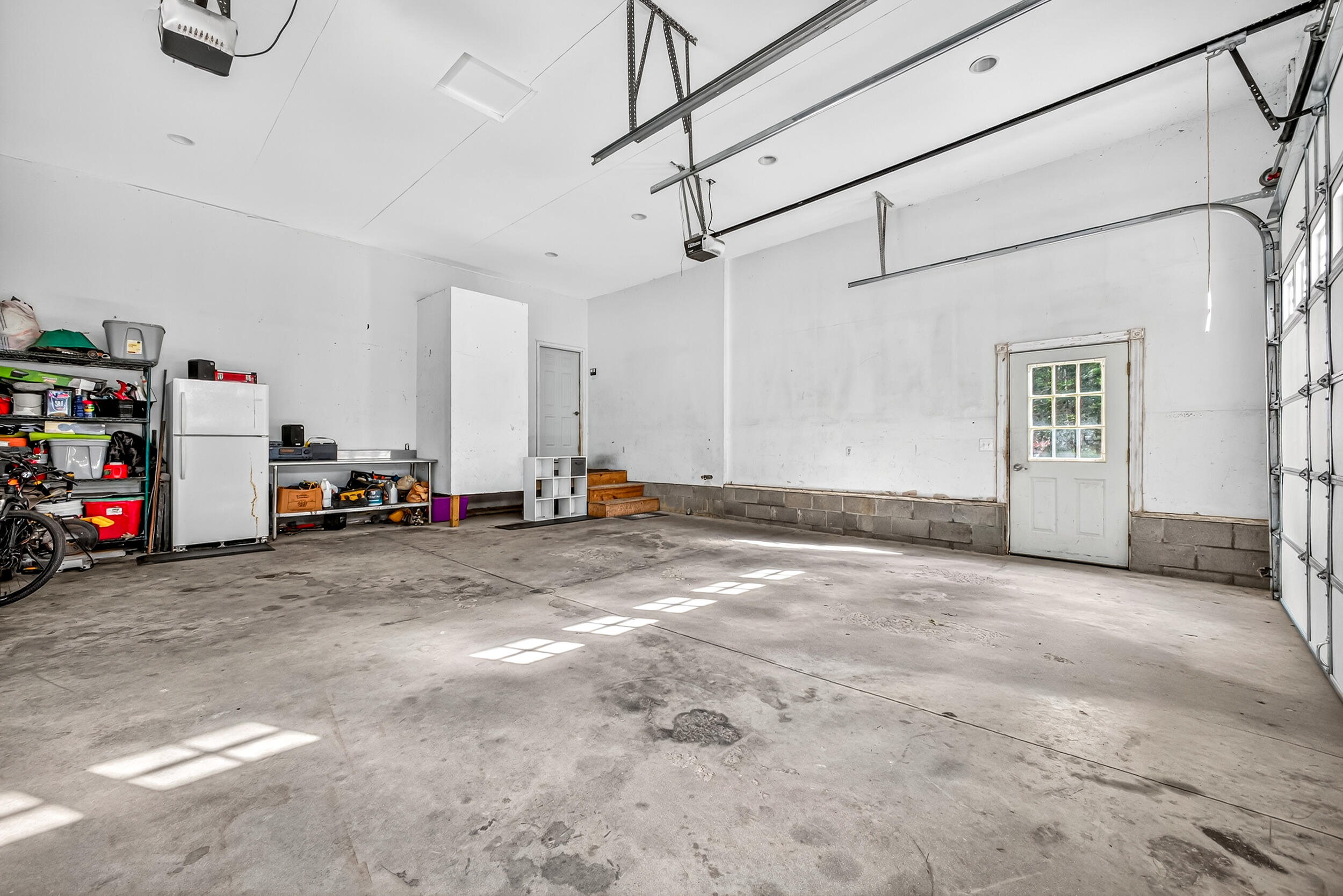 6472 Beverlyway Drive