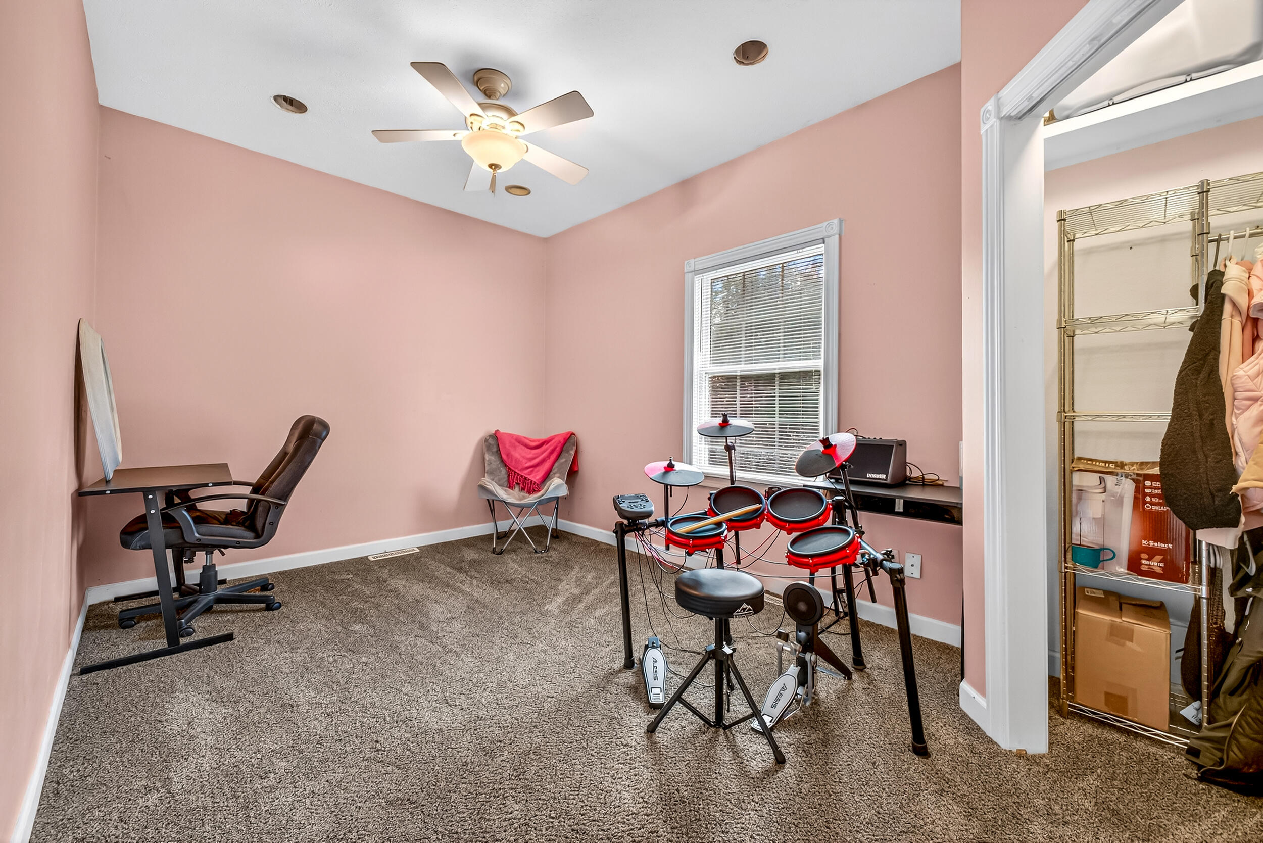 6472 Beverlyway Drive