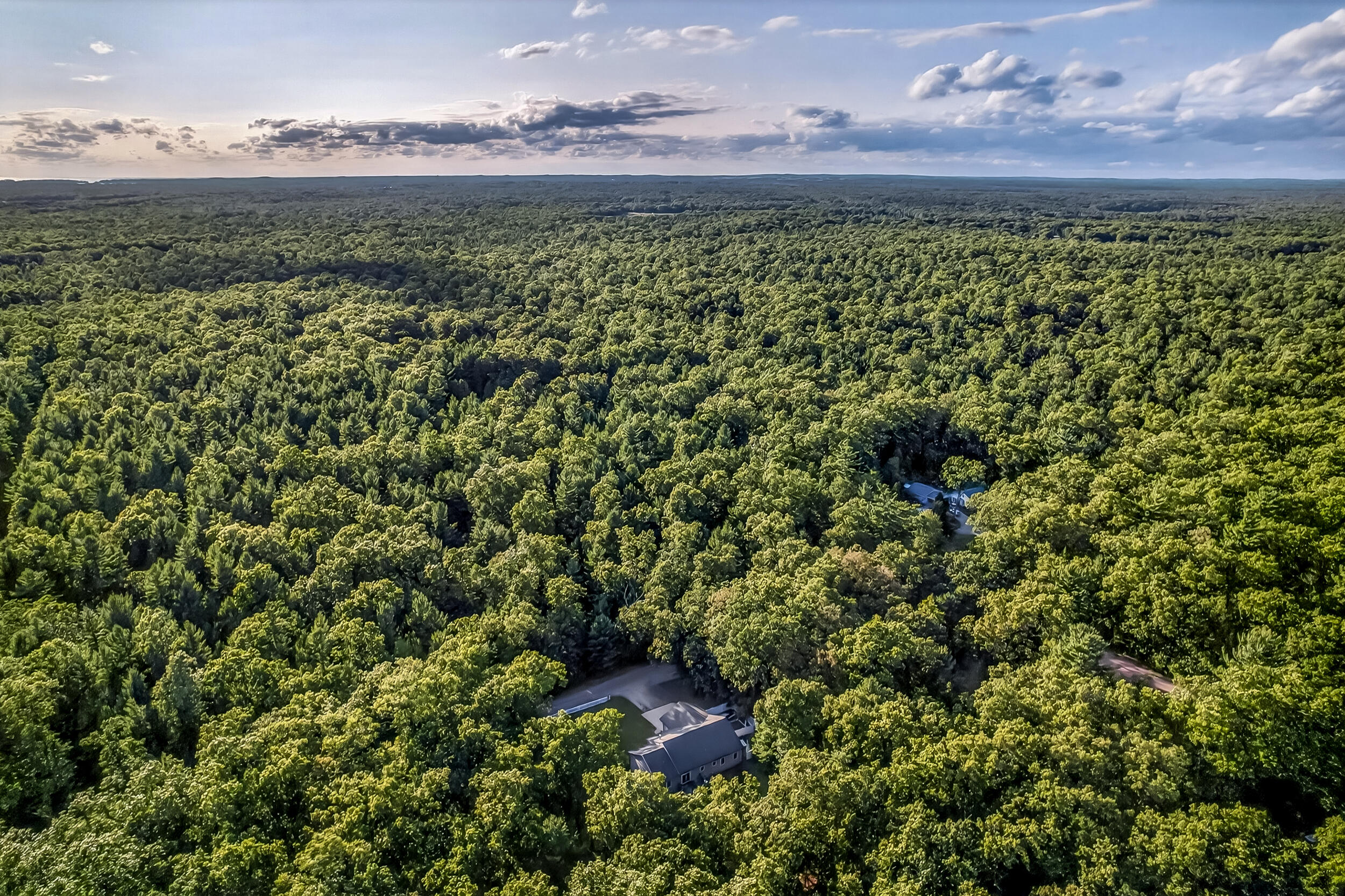 6472 Beverlyway Drive