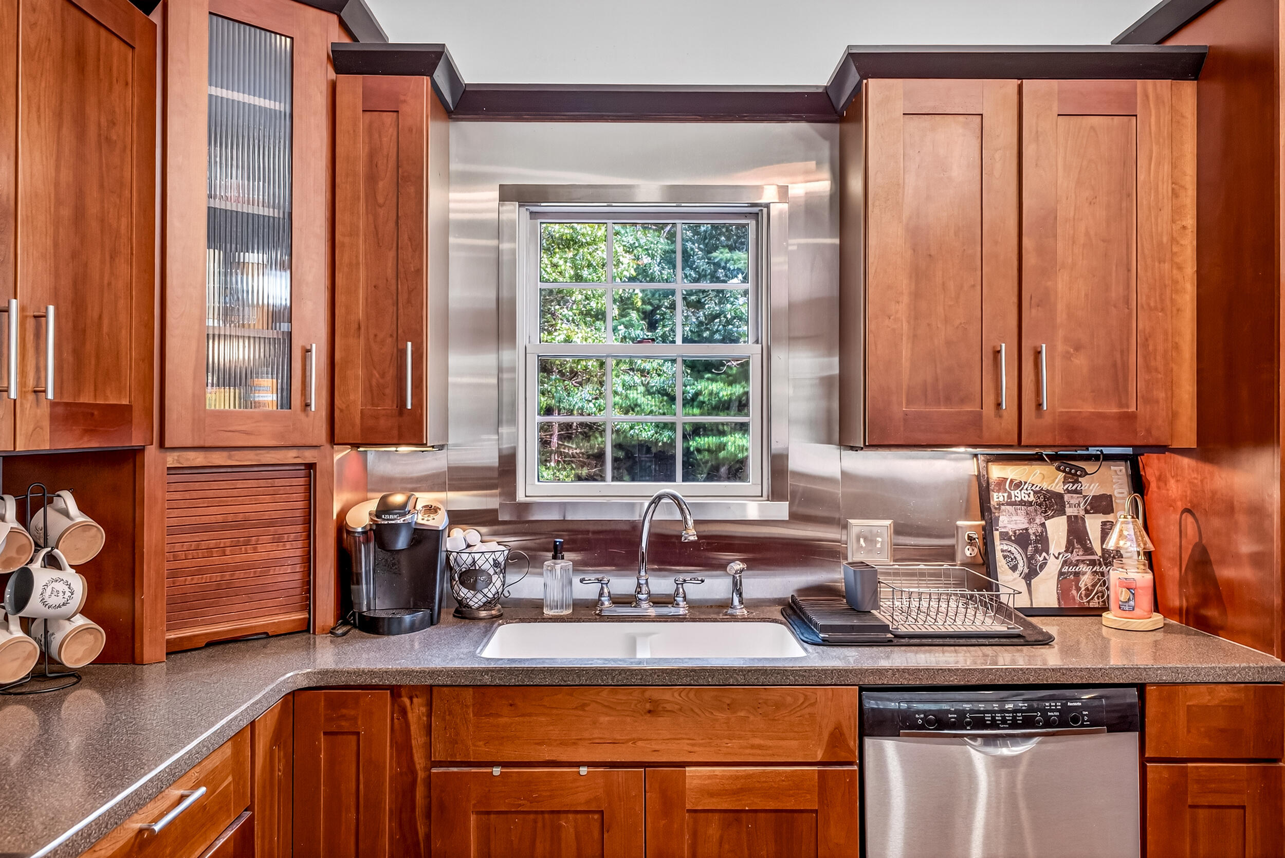 6472 Beverlyway Drive