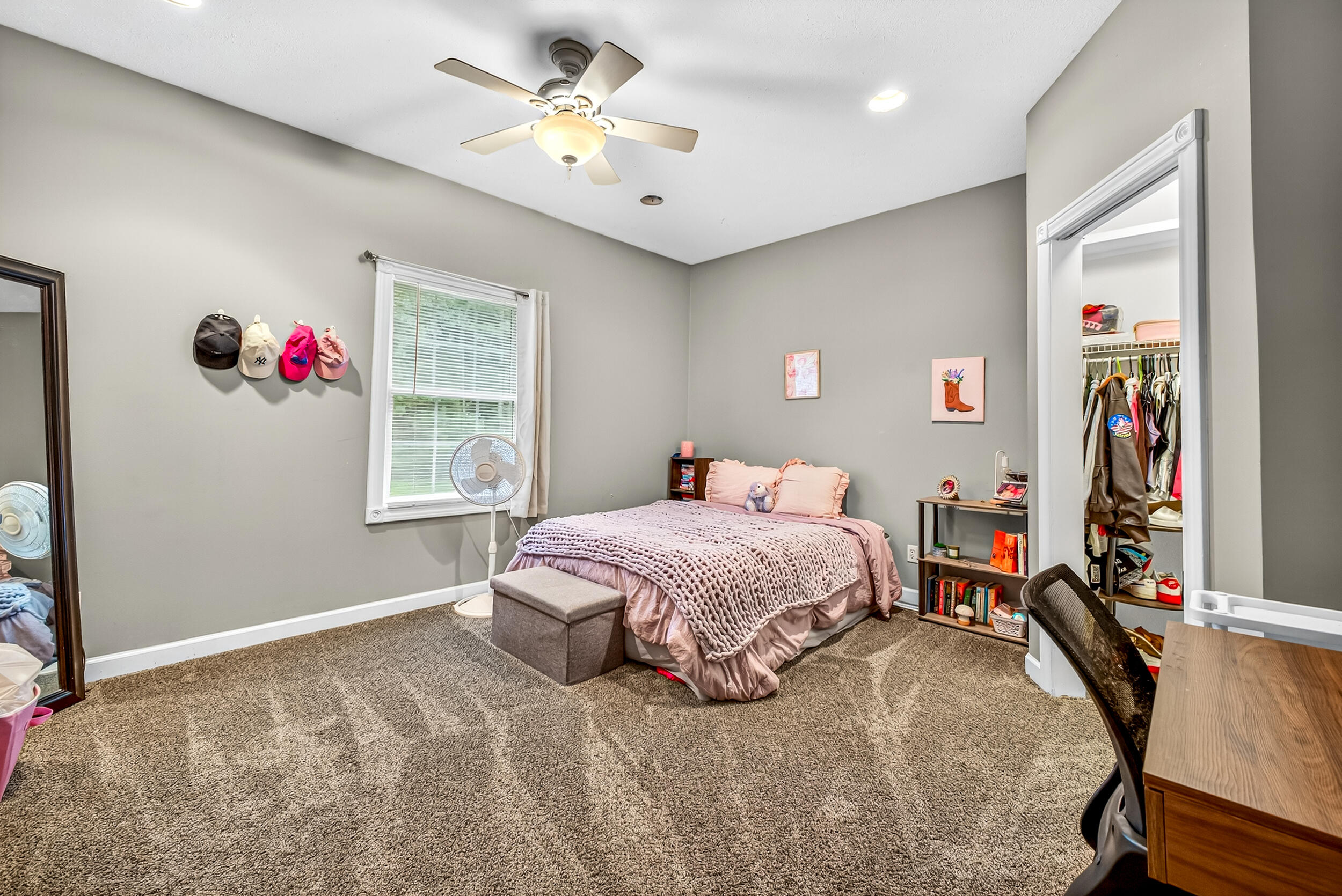 6472 Beverlyway Drive