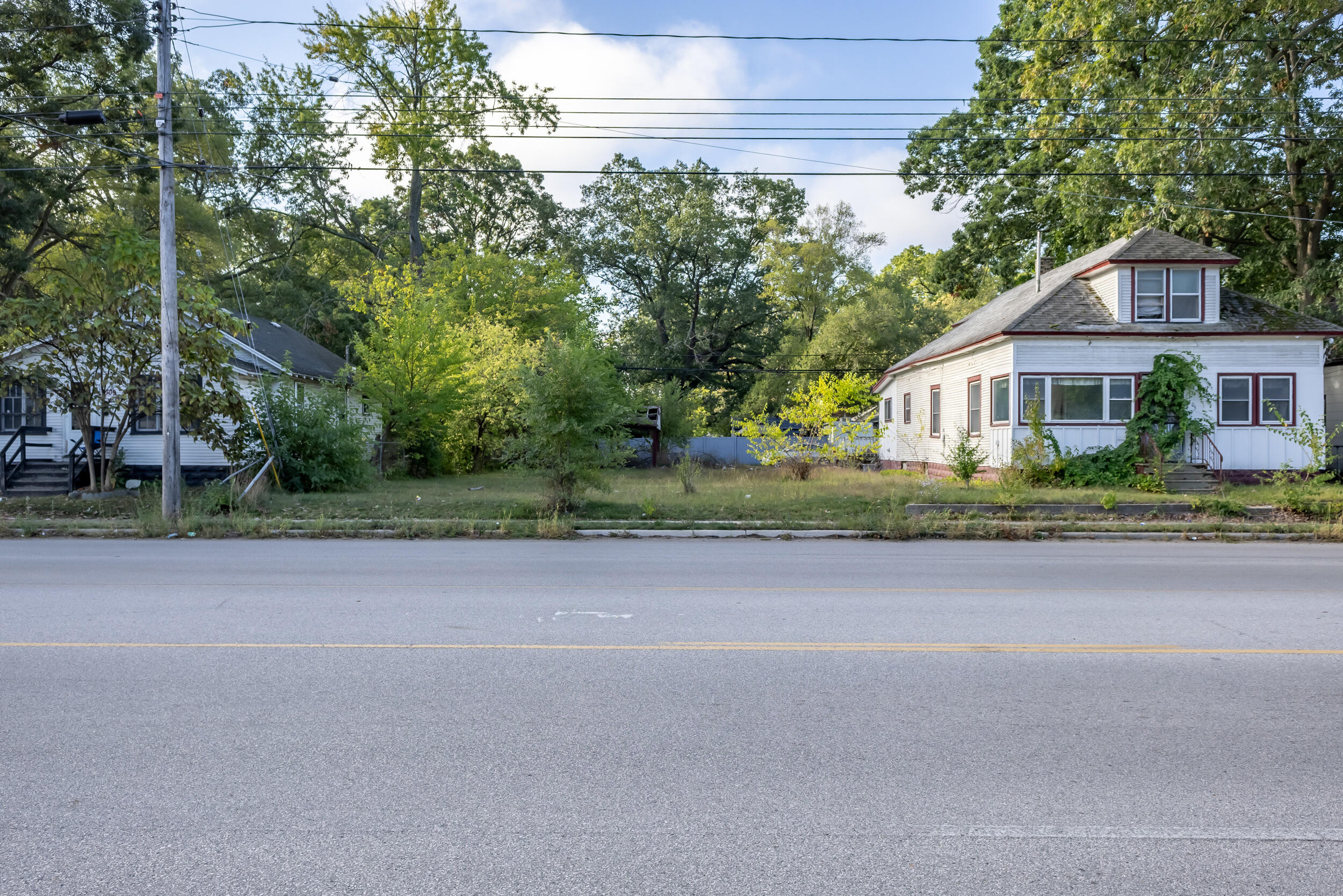 307 E Sherman Boulevard