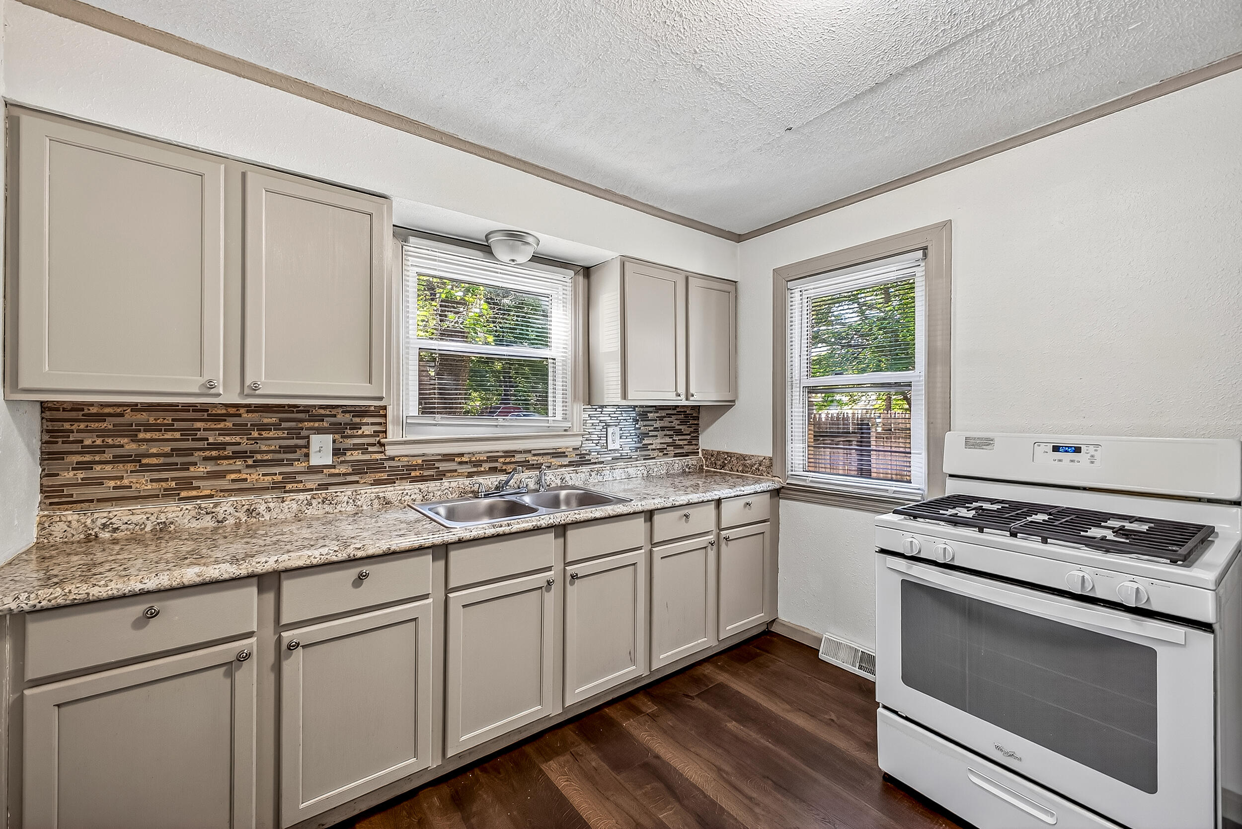 356 Amsterdam Avenue