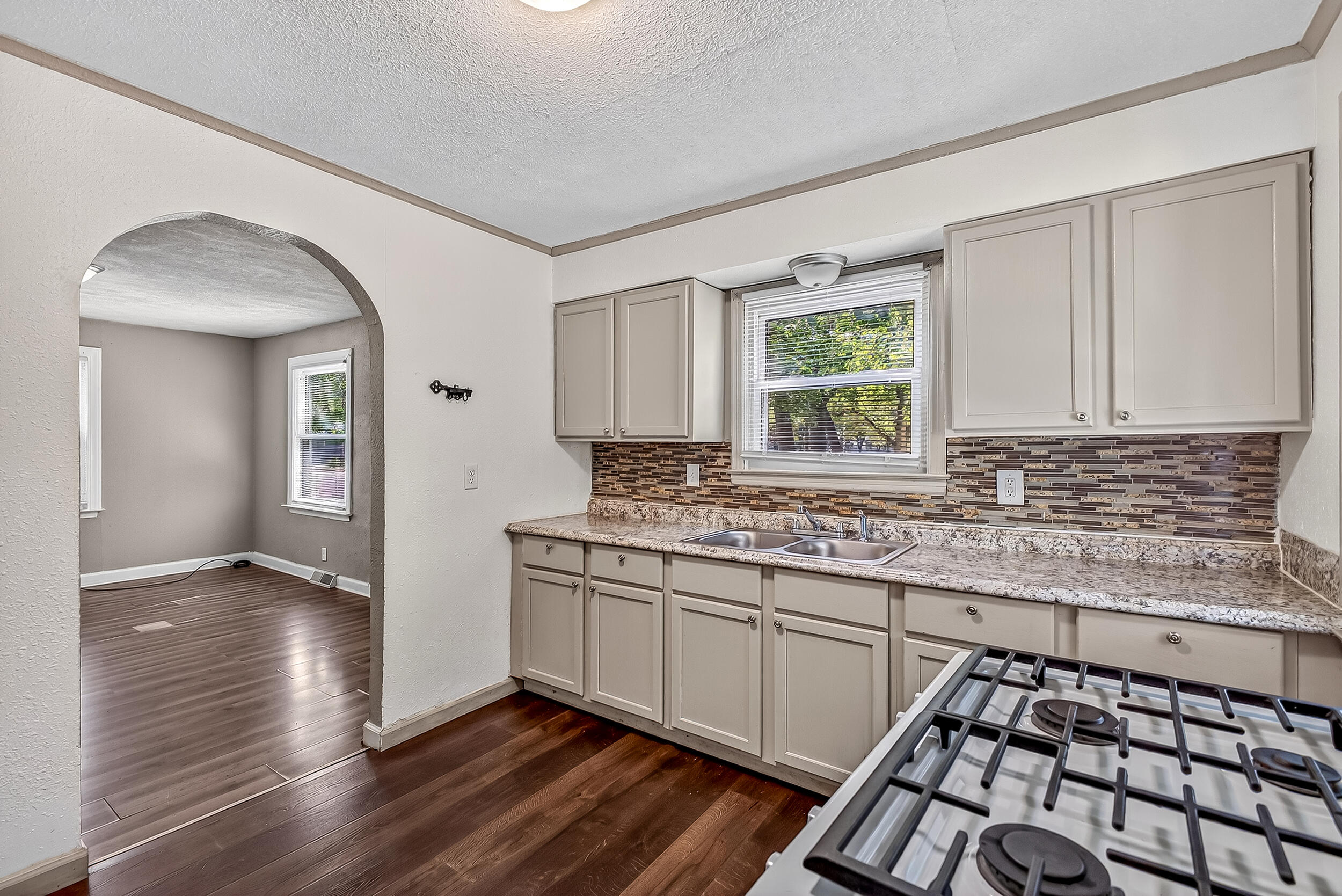 356 Amsterdam Avenue