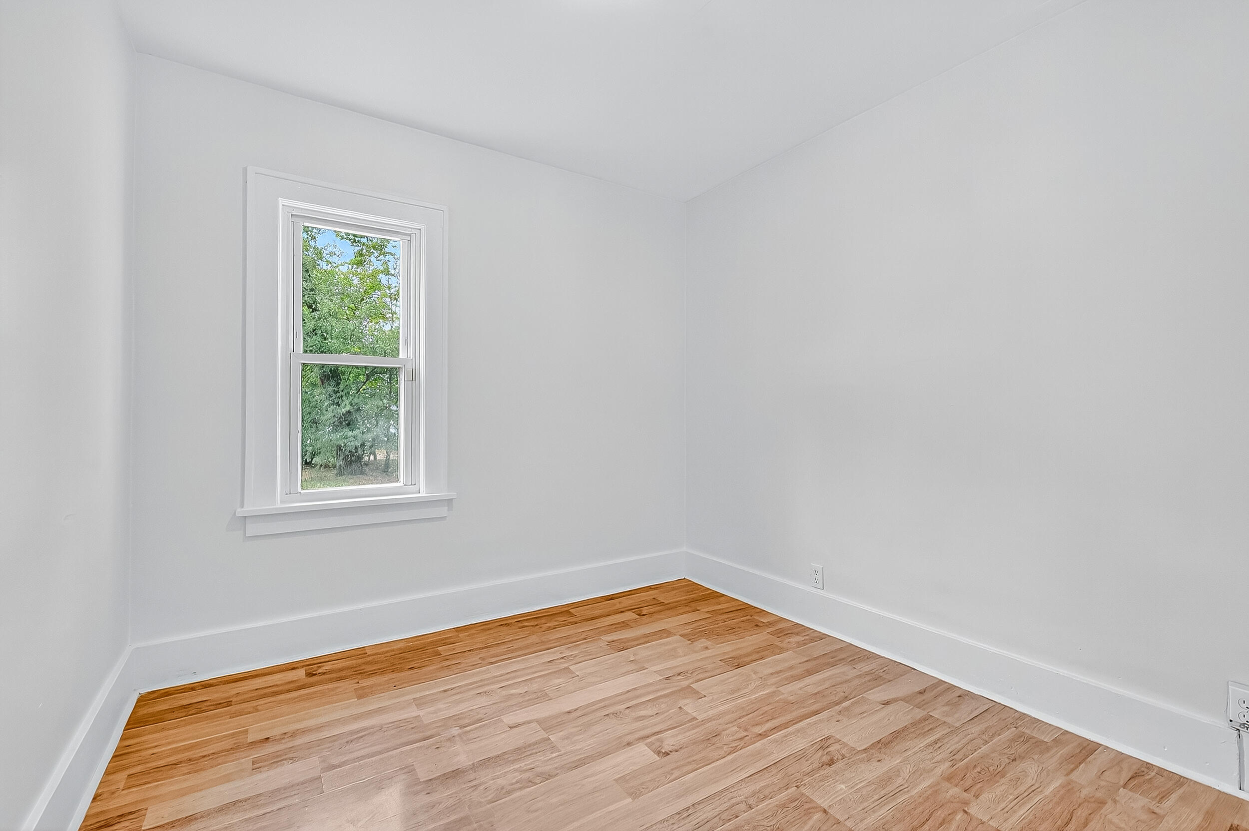 224 E Lincoln Avenue