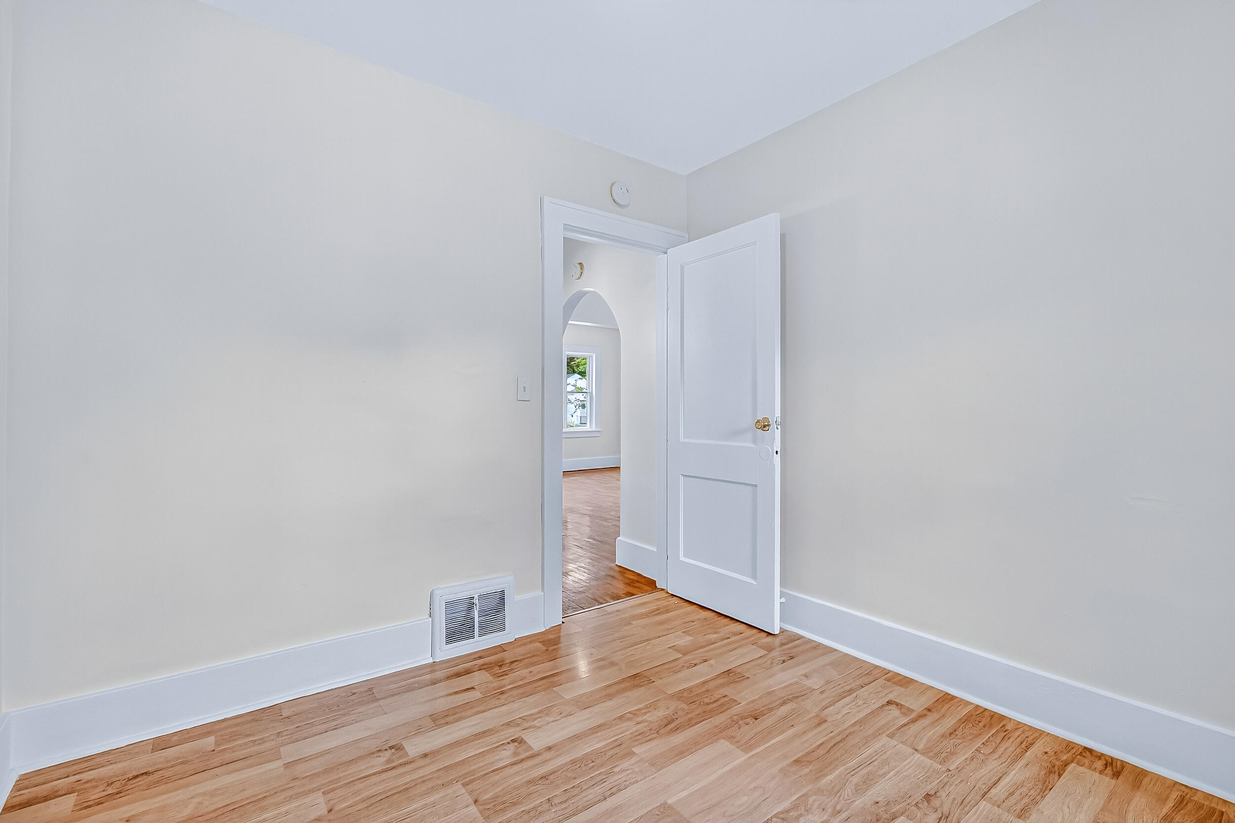 224 E Lincoln Avenue