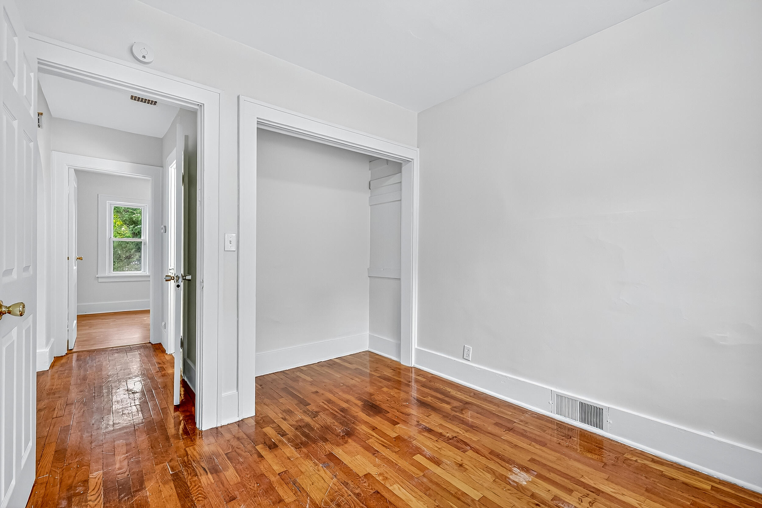 224 E Lincoln Avenue