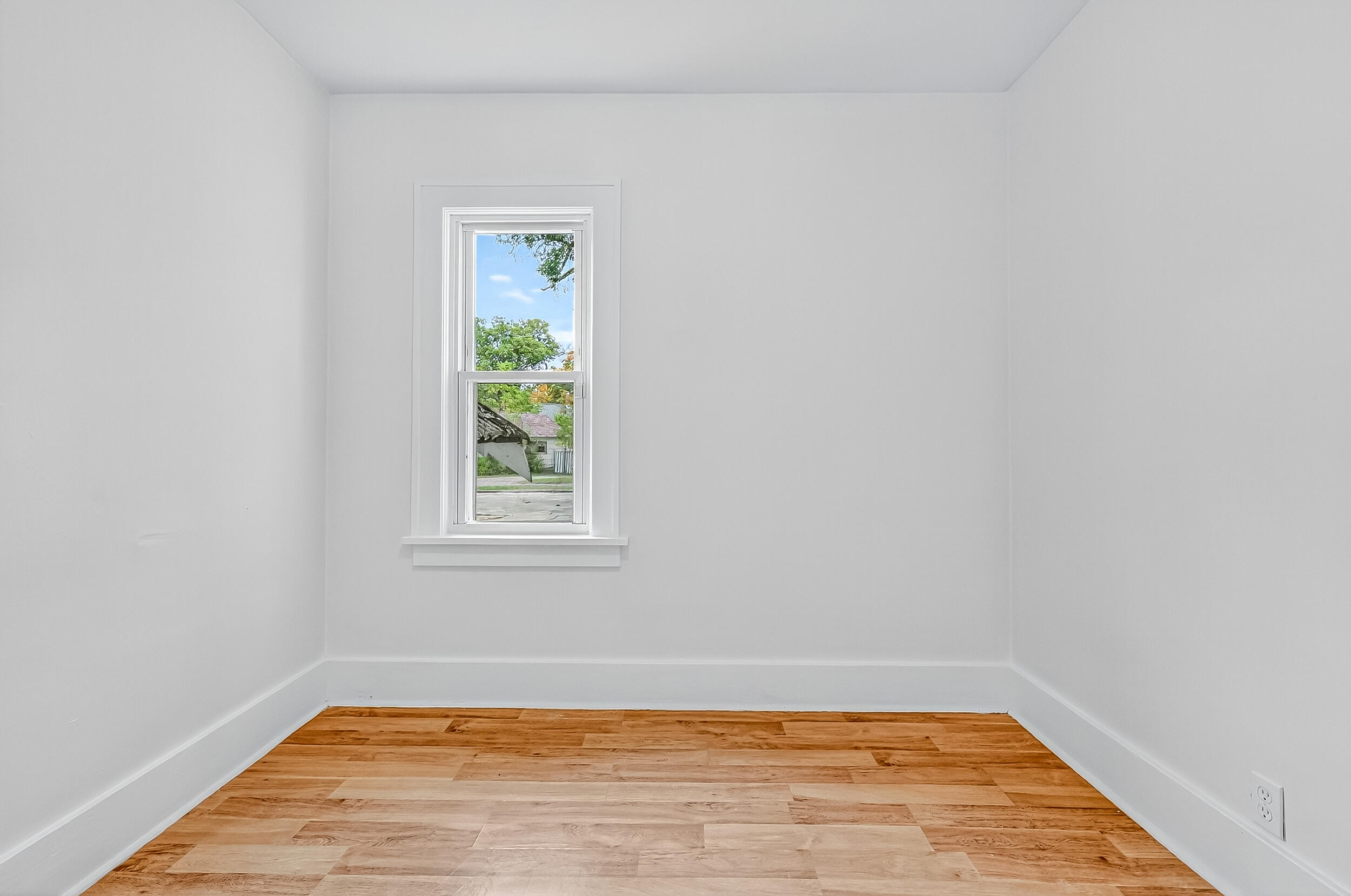 224 E Lincoln Avenue