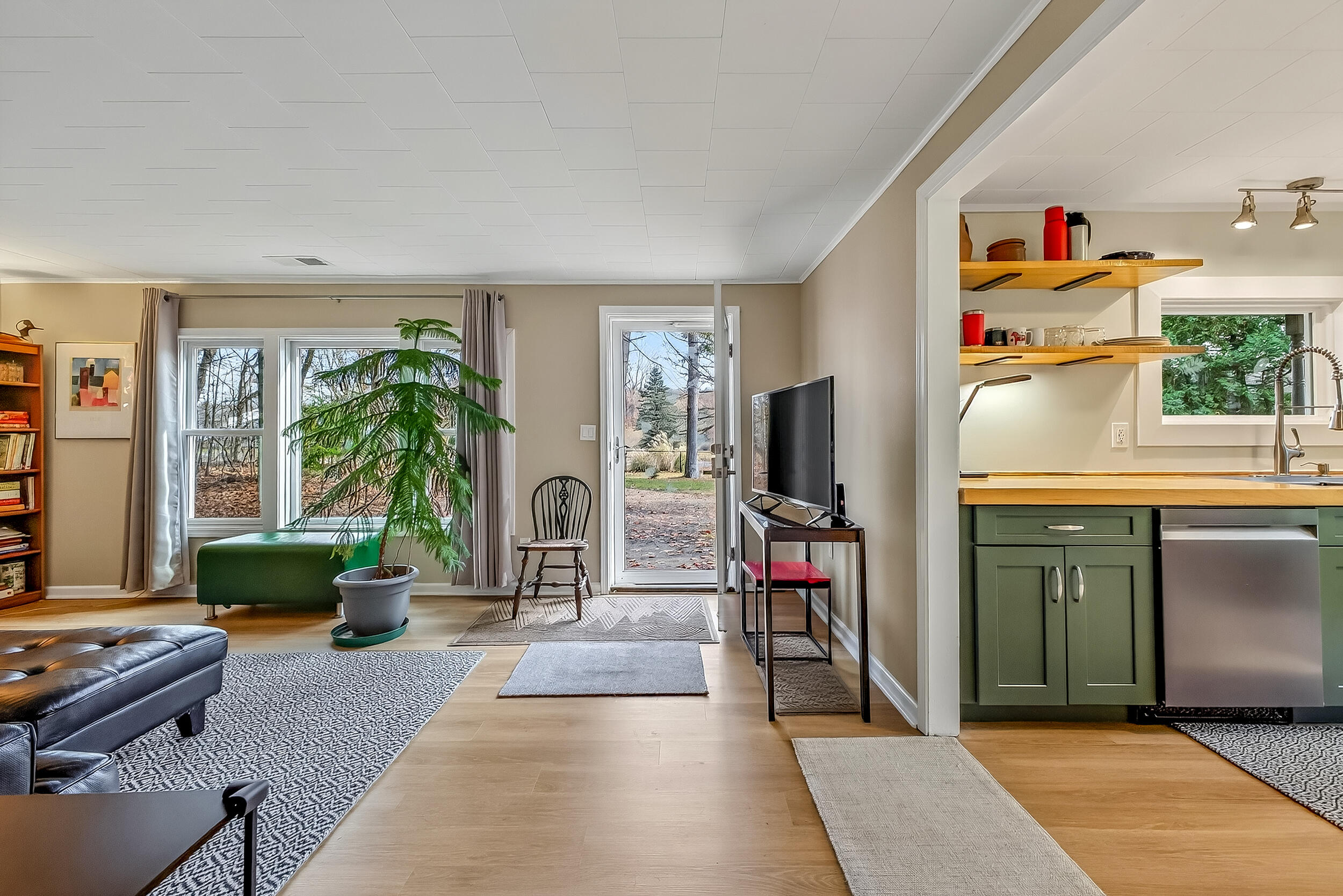 8735 Indian Bay Road