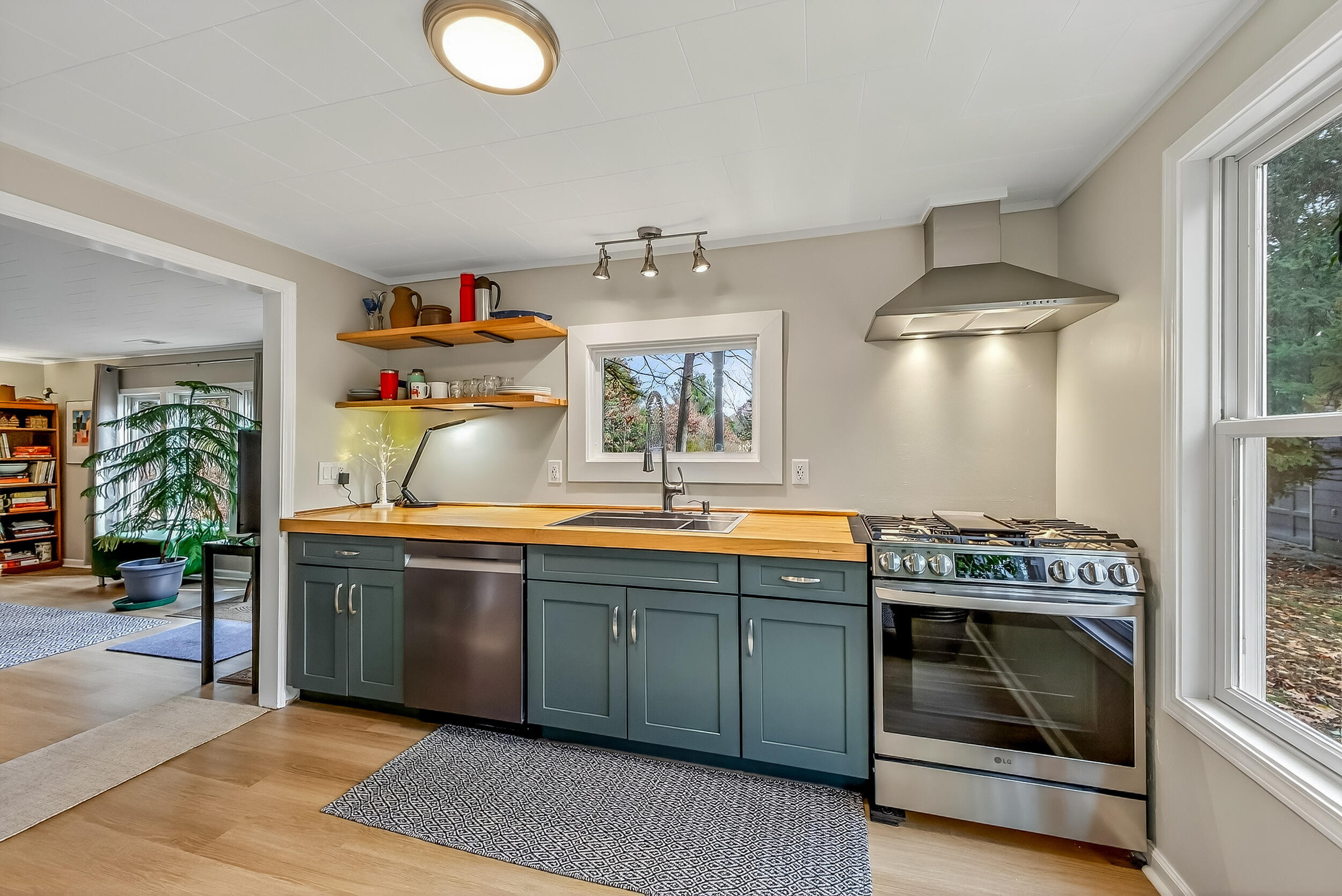 8735 Indian Bay Road