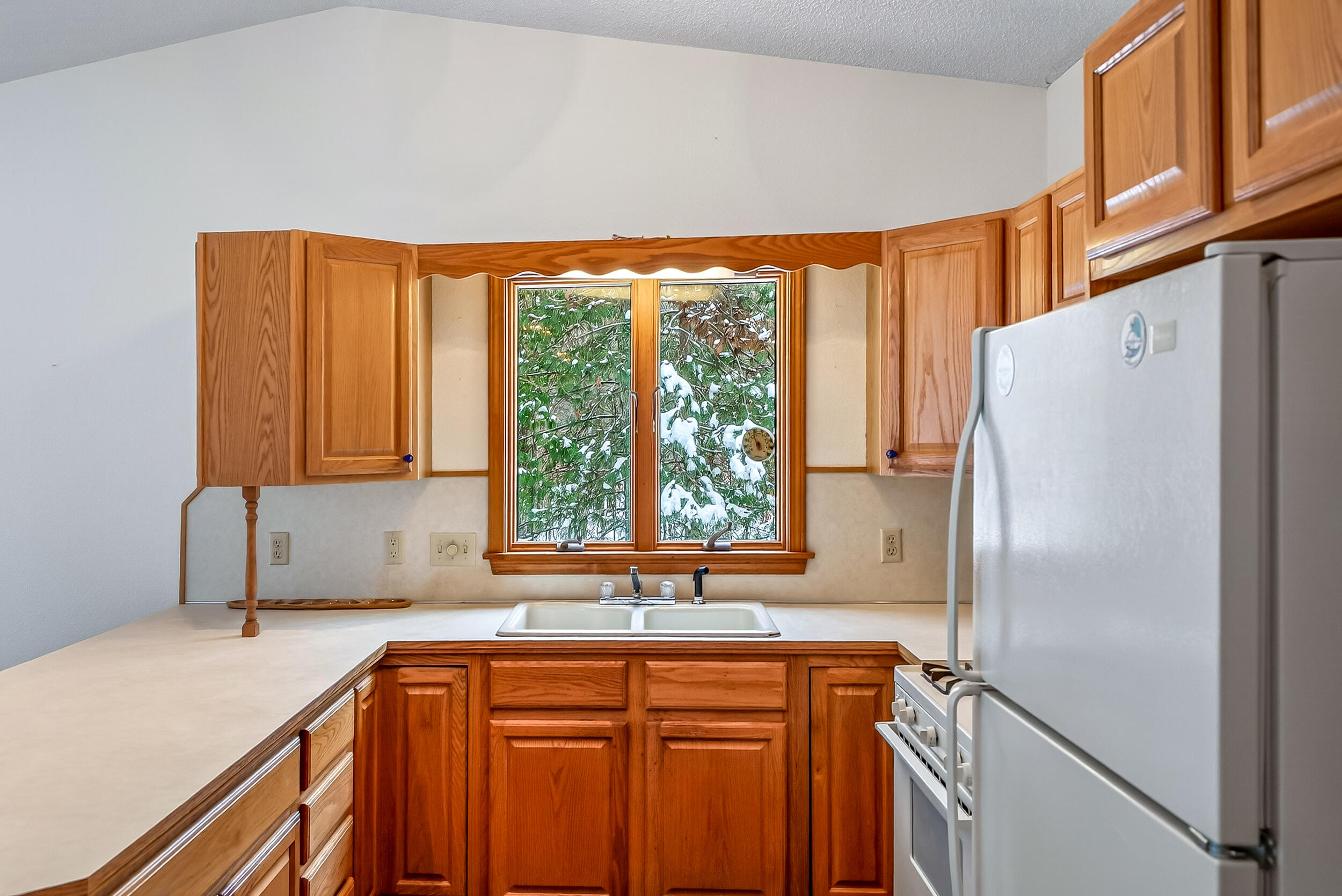 4333 Creekside Drive