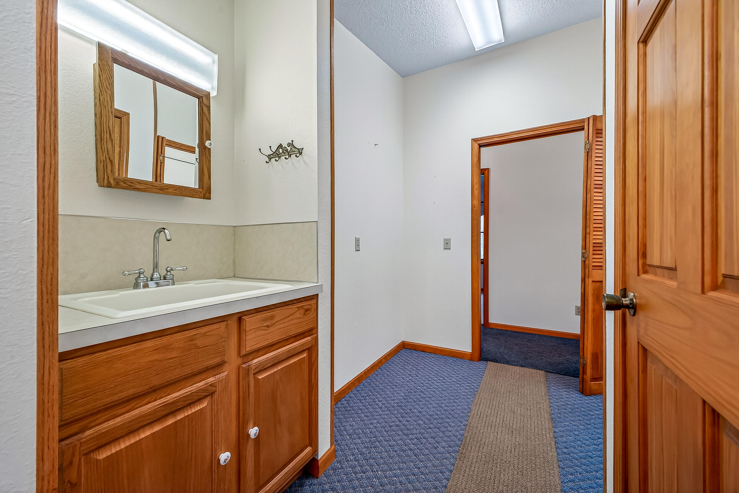 4333 Creekside Drive