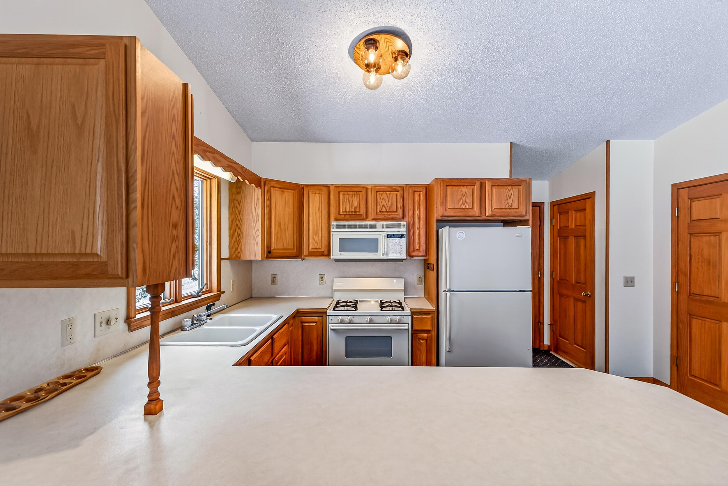 4333 Creekside Drive