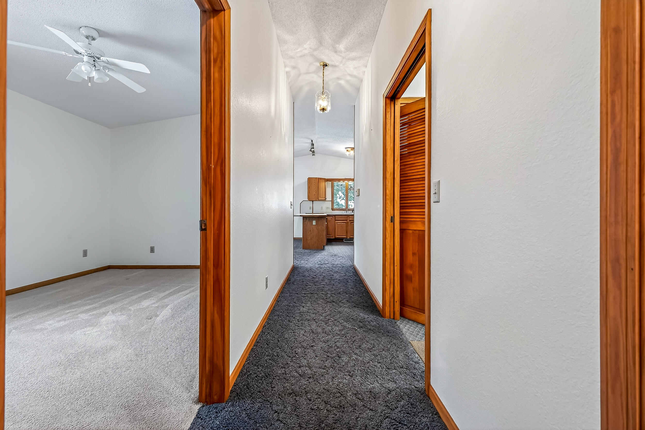 4333 Creekside Drive