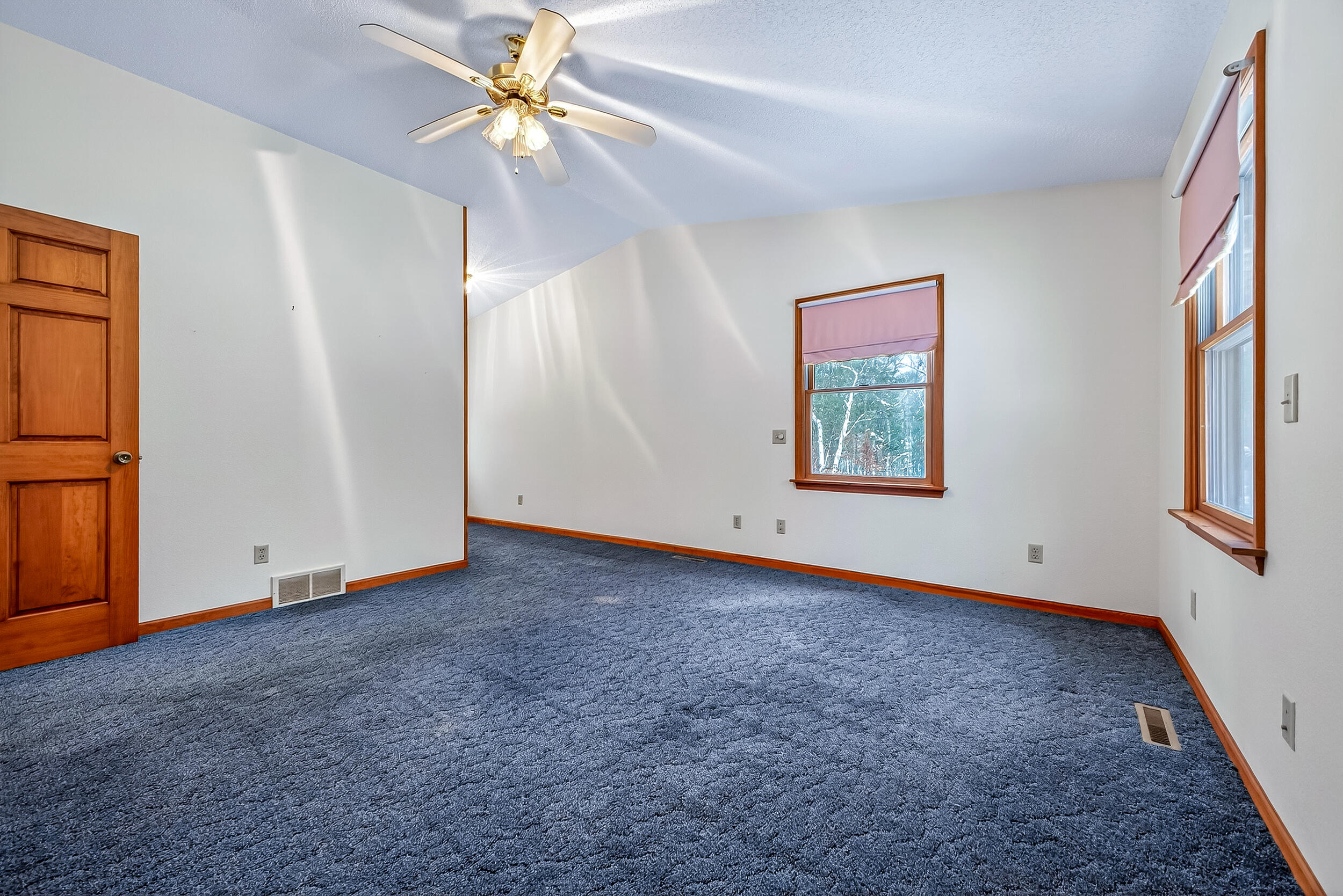 4333 Creekside Drive