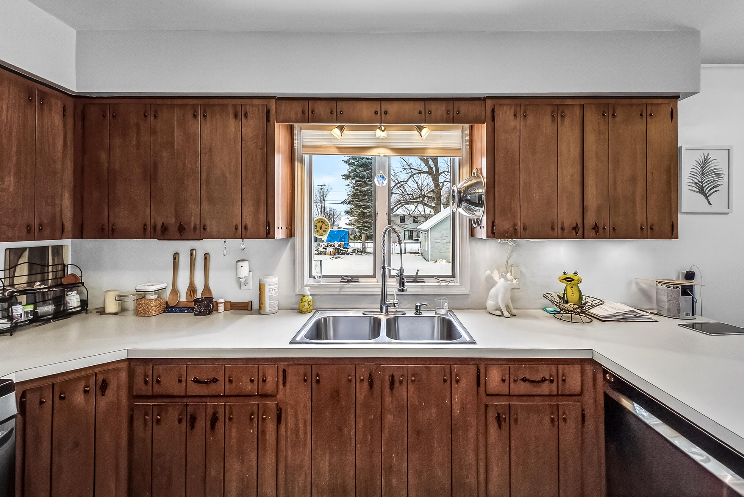 936 S Division Street