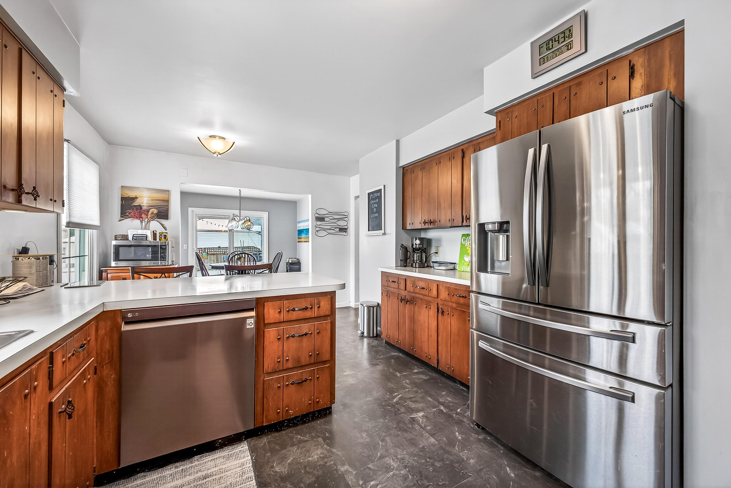 936 S Division Street