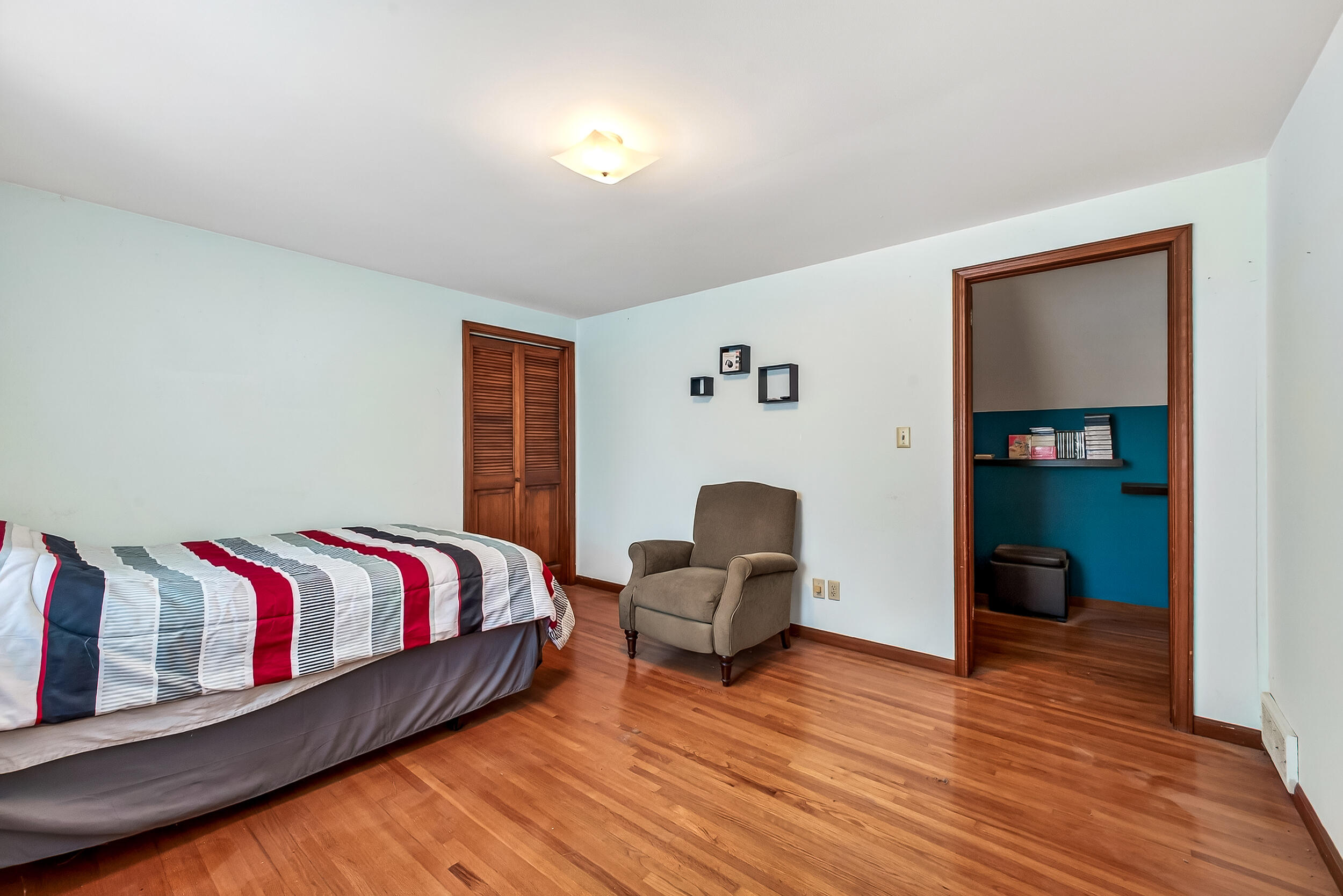 936 S Division Street