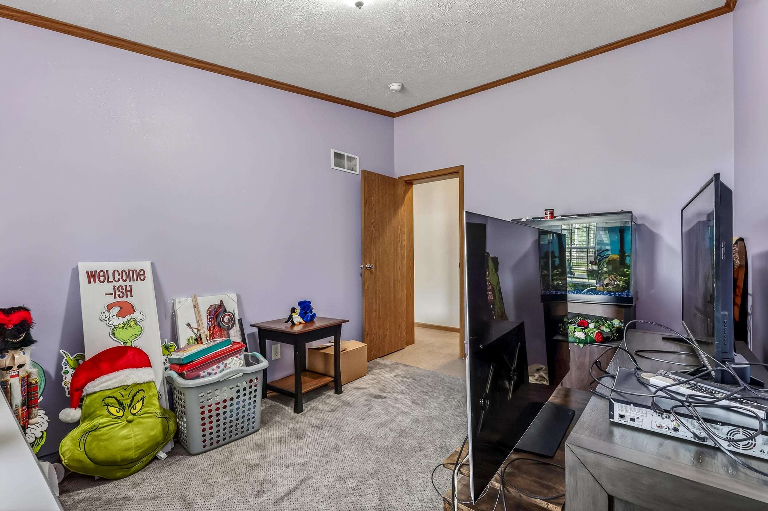 6243 N Wildrose Way