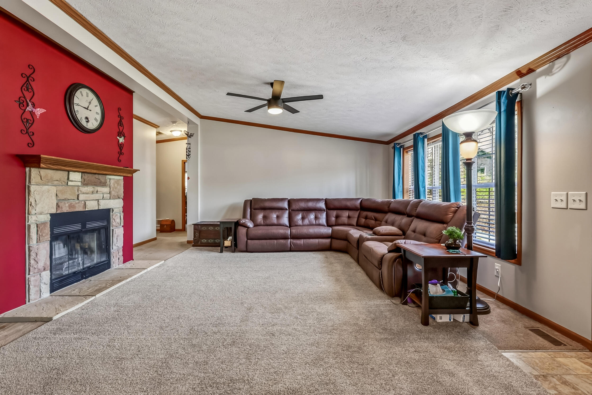 6243 N Wildrose Way