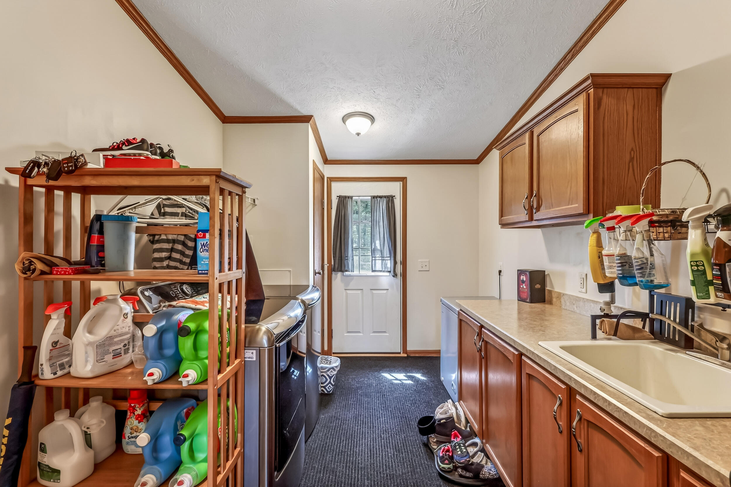 6243 N Wildrose Way