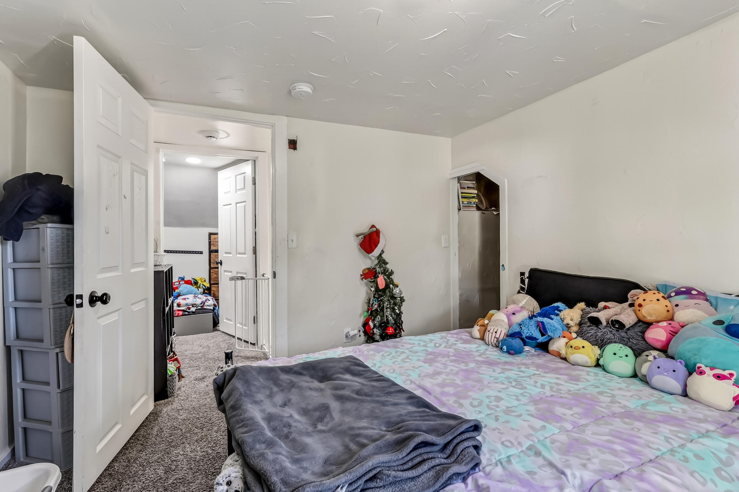778 E Isabella Avenue