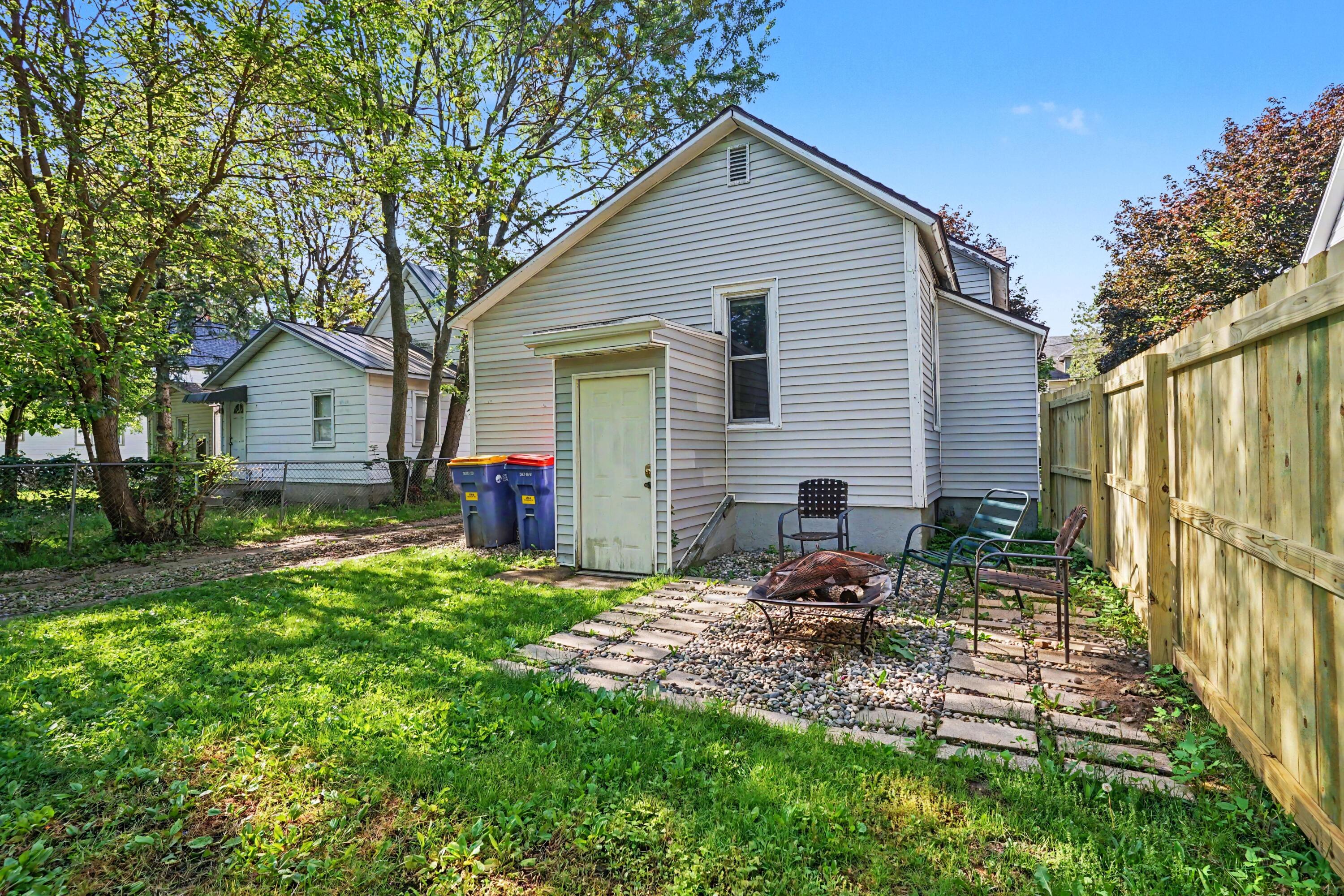 1023 Pulawski Street SW