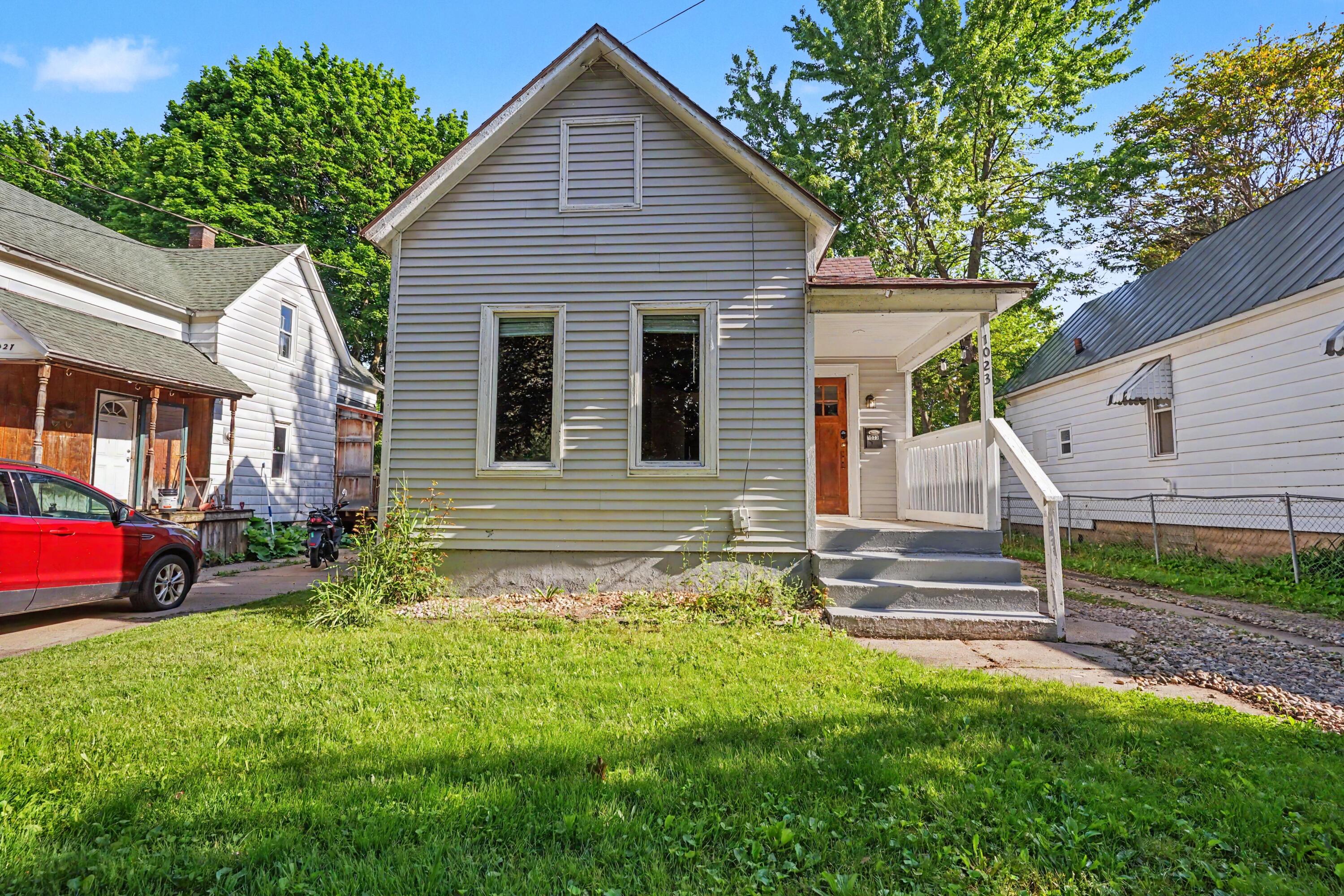 1023 Pulawski Street SW