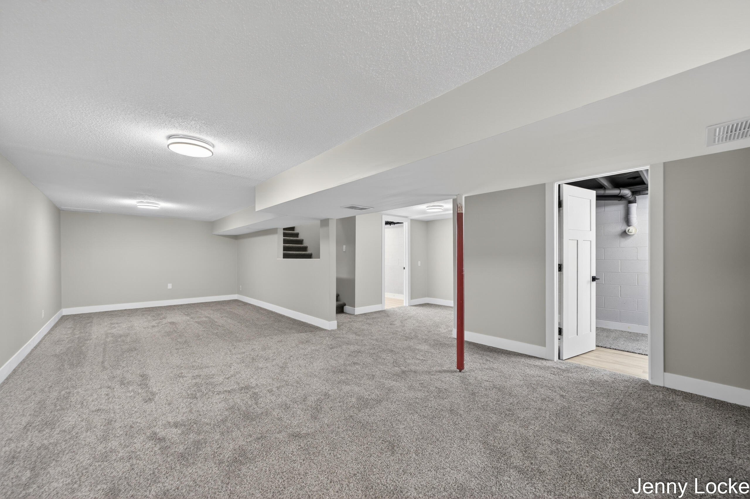 2391 Macarthur Road